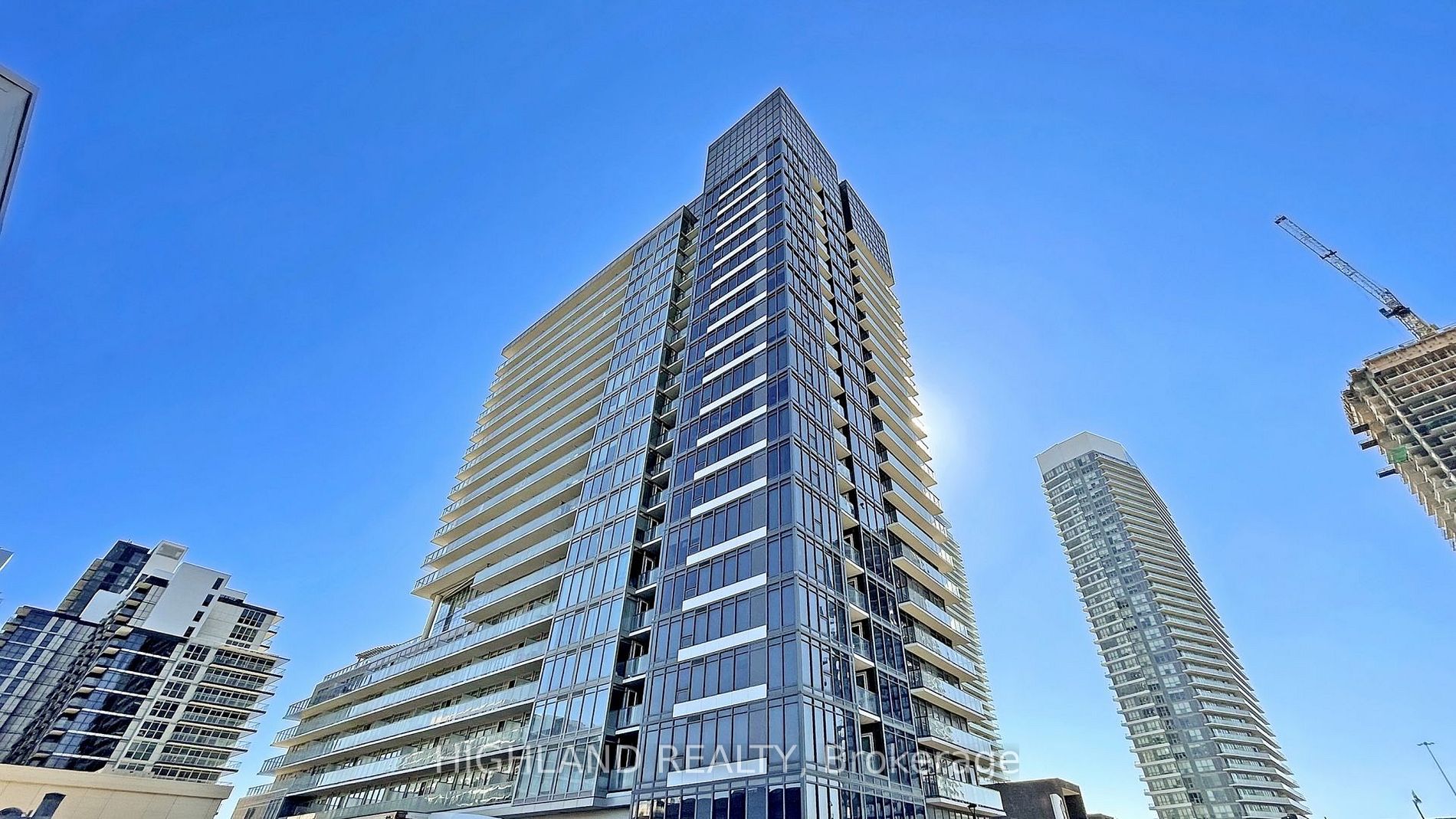 72 Esther Shiner Blvd 3 Property Photo 12