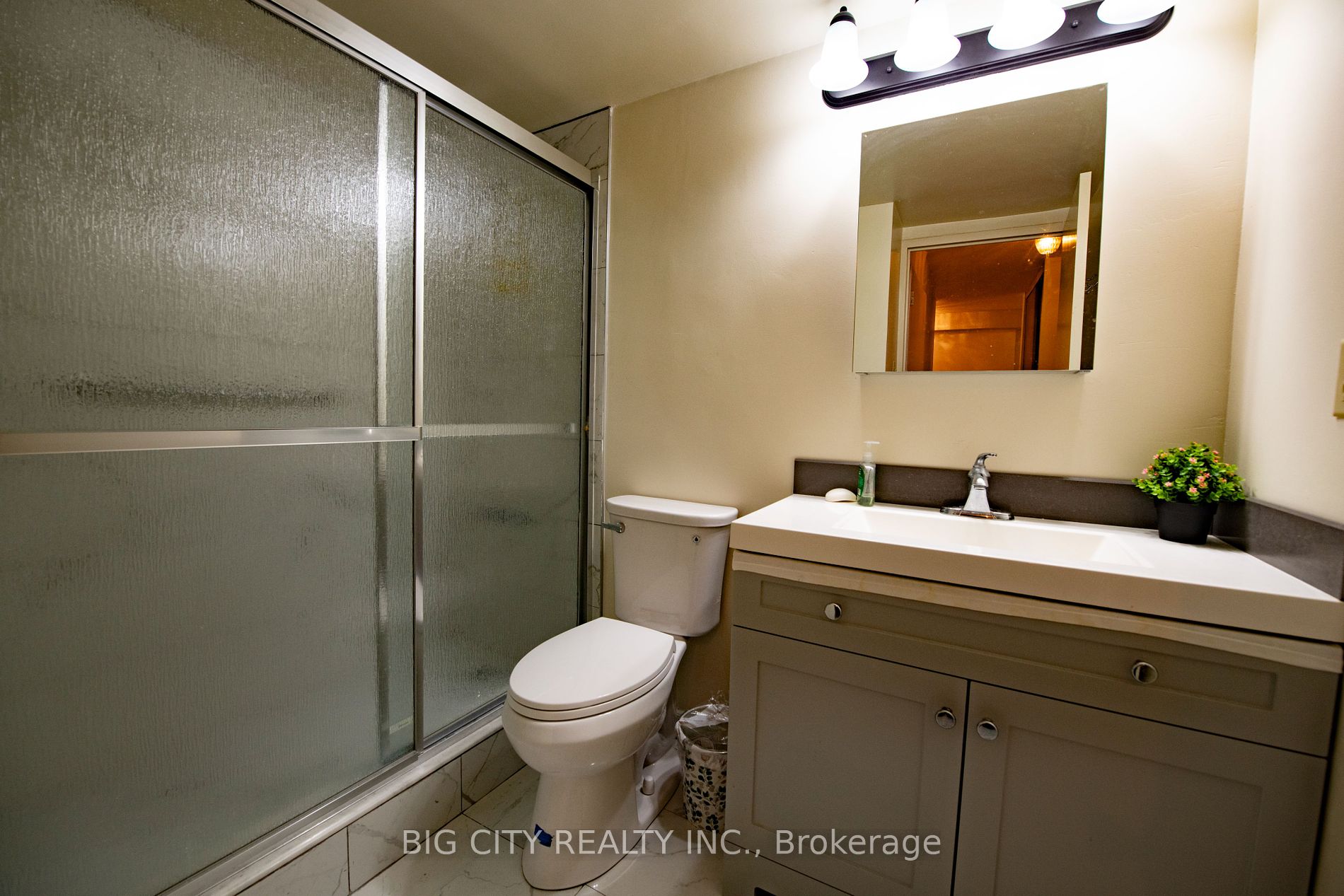 1360 York Mills Rd 13 Property Photo 3
