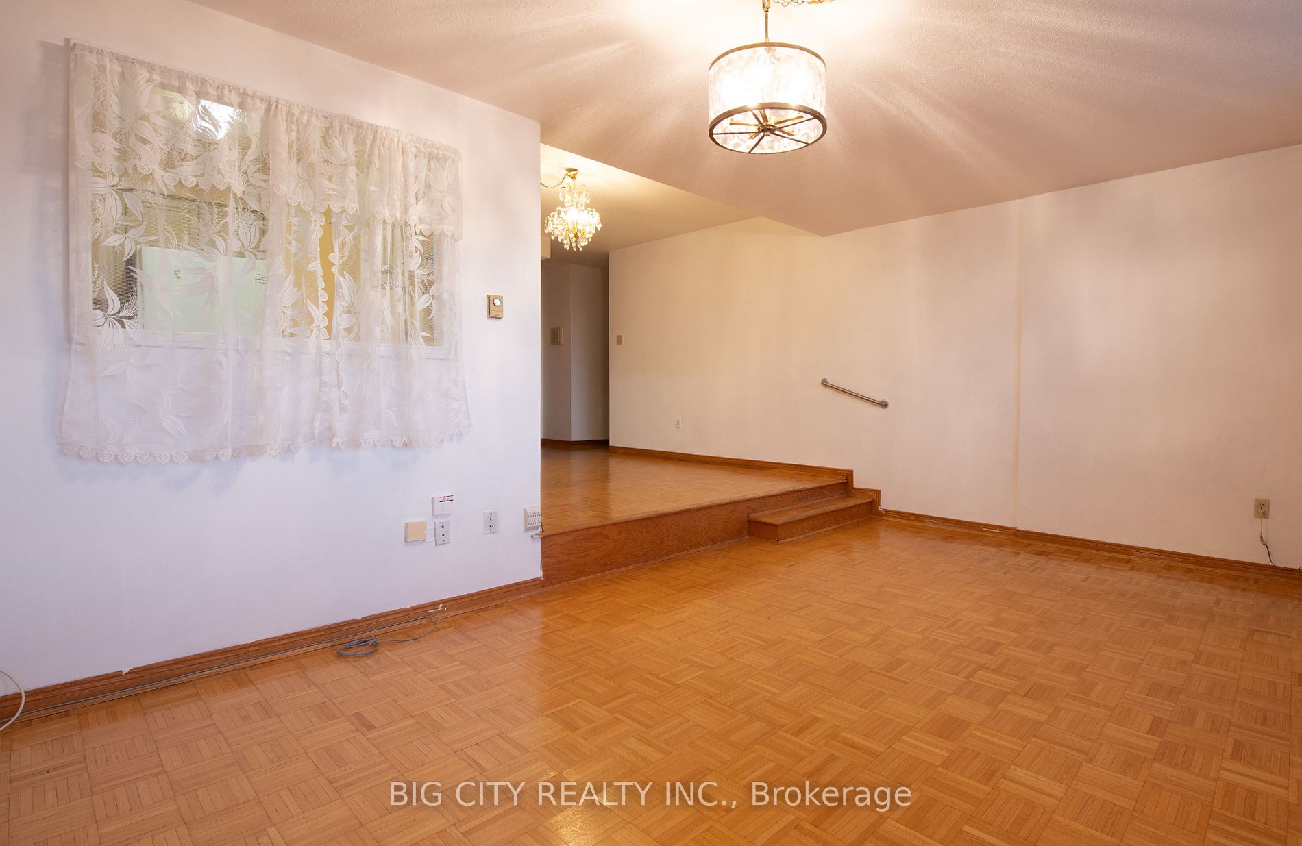 1360 York Mills Rd 13 Property Photo 7