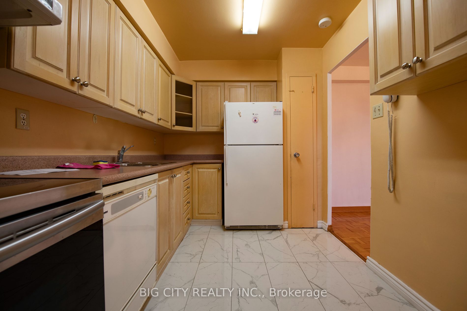 1360 York Mills Rd 13 Property Photo 8