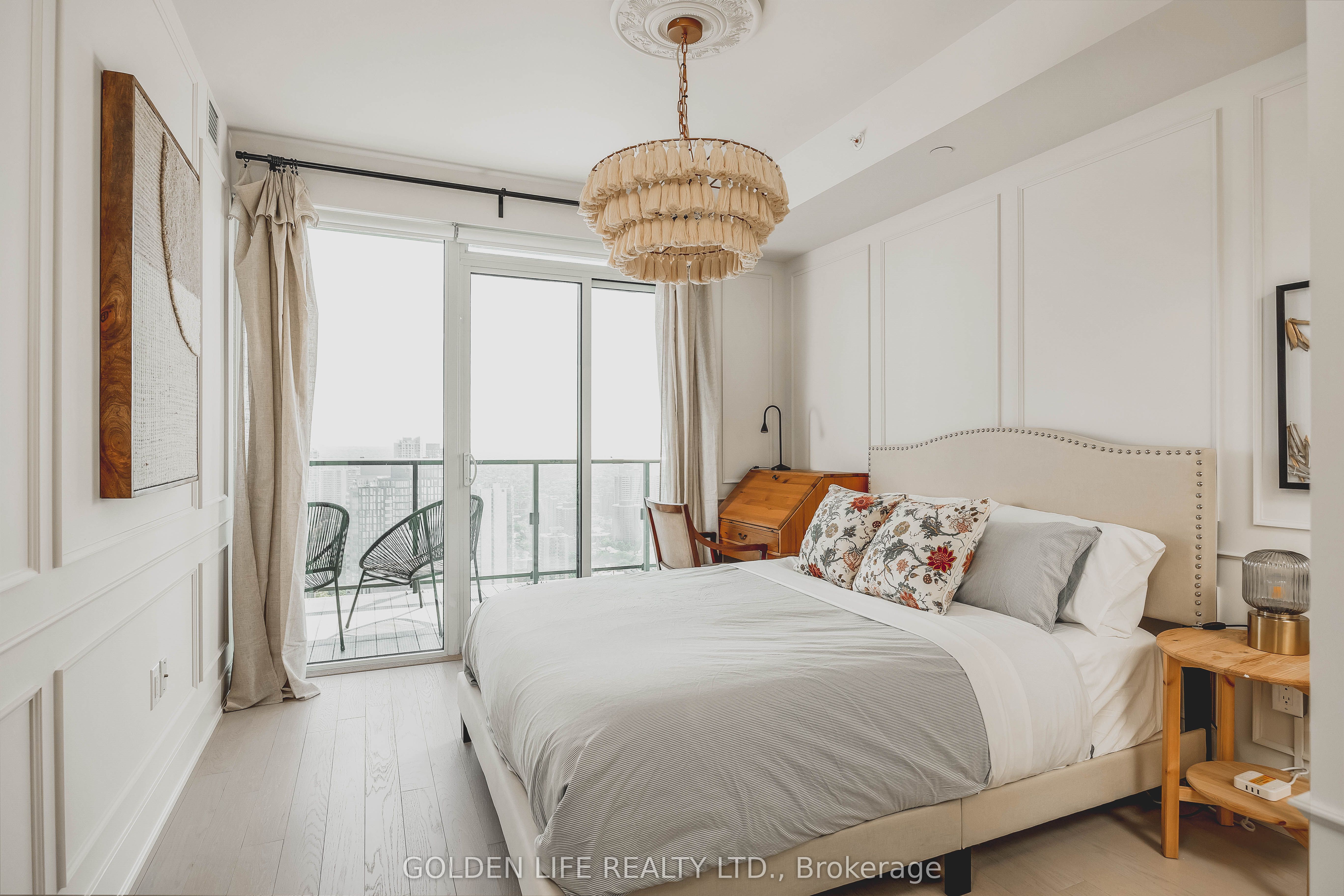 #4007 - 955 Bay Street Property Photo 10
