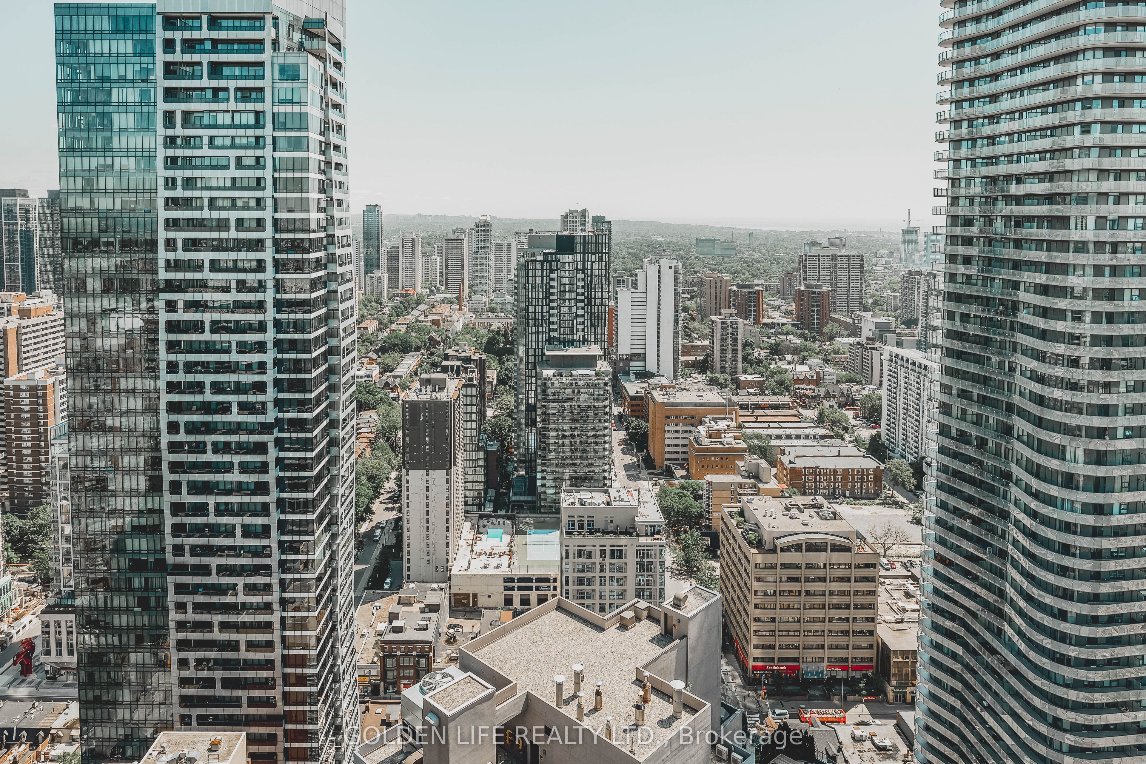 #4007 - 955 Bay Street Property Photo 12