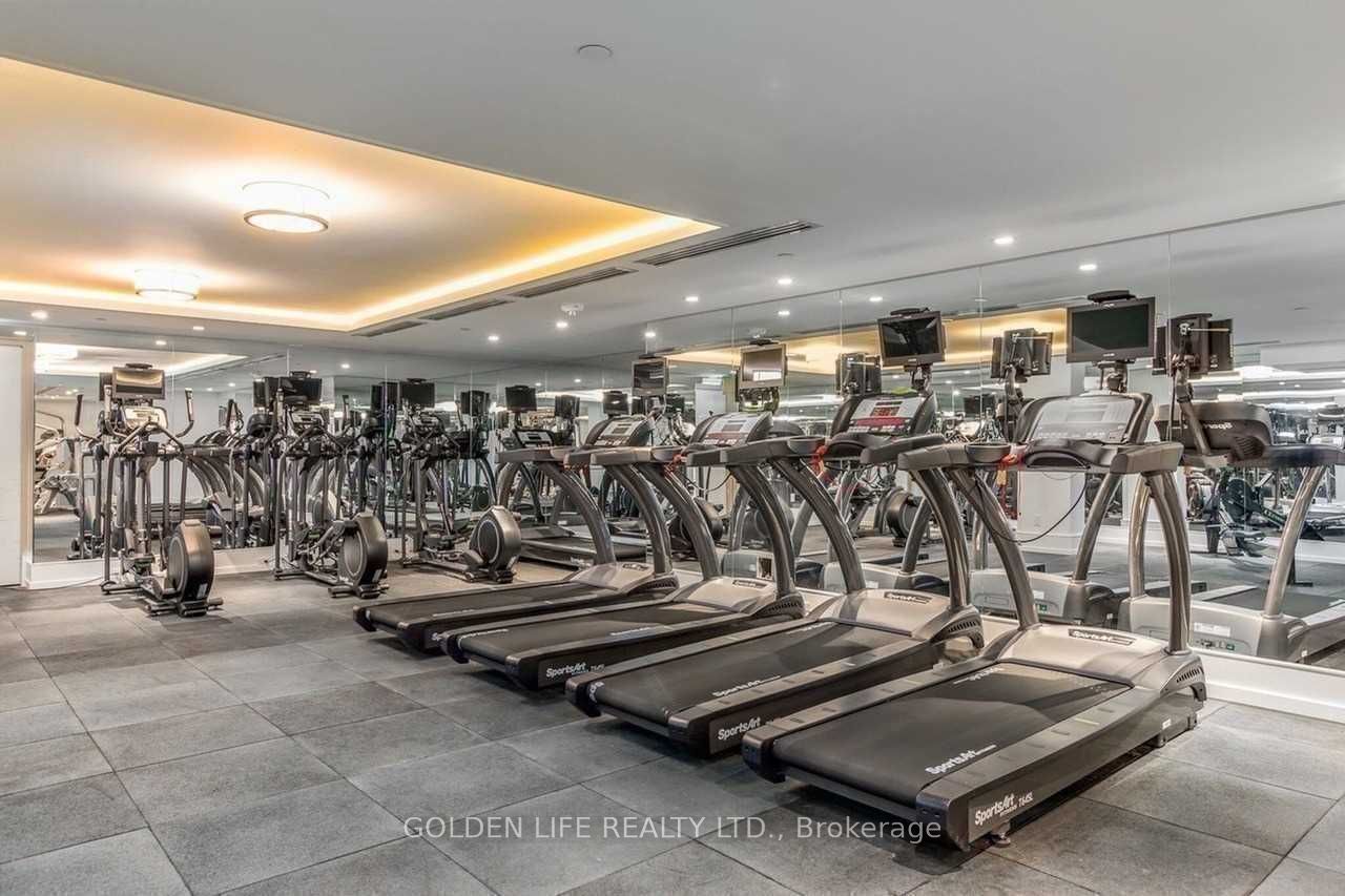 #4007 - 955 Bay Street Property Photo 18