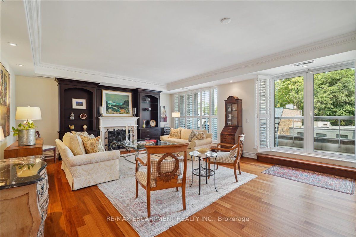 68 Yorkville Ave N 304 Property Photo 10