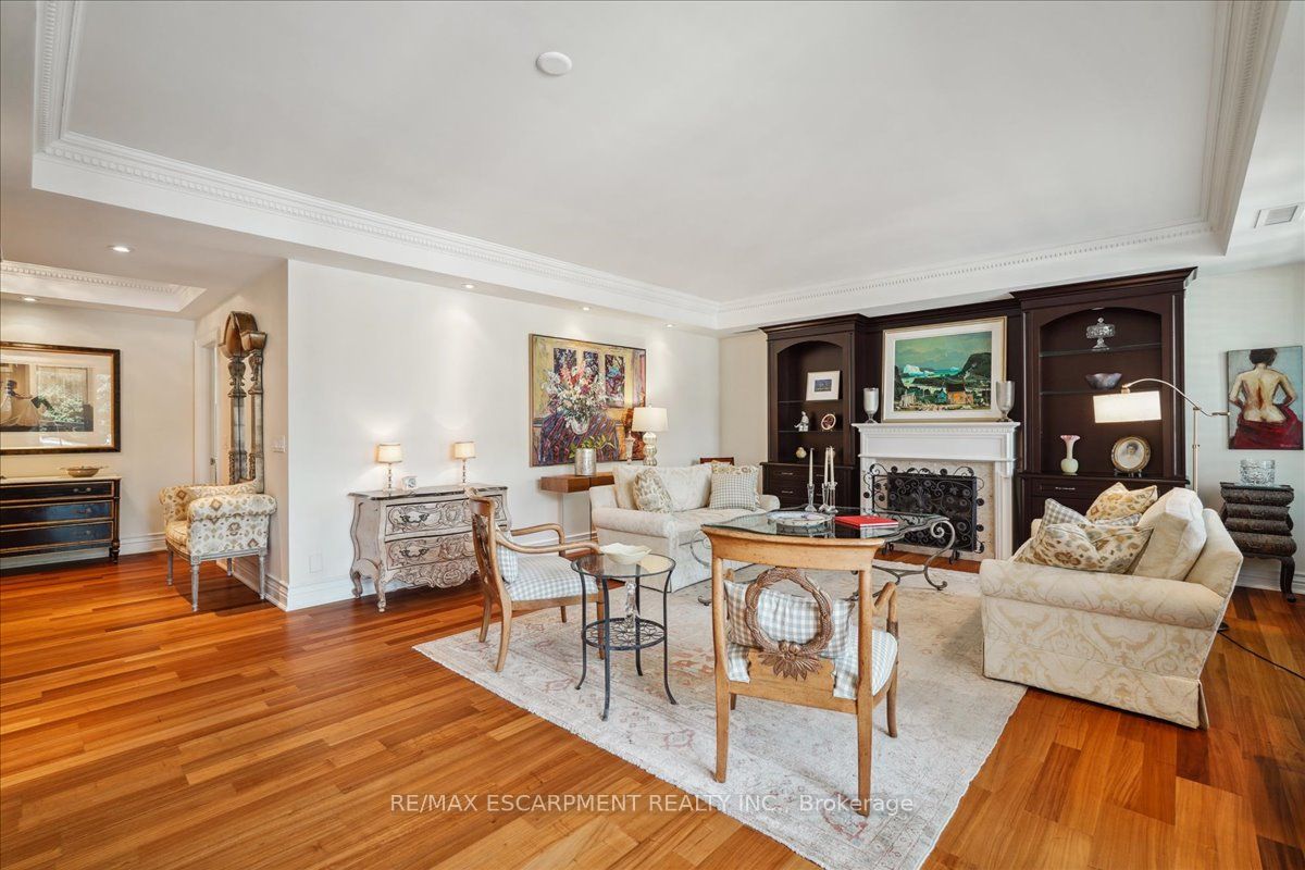 68 Yorkville Ave N 304 Property Photo 14