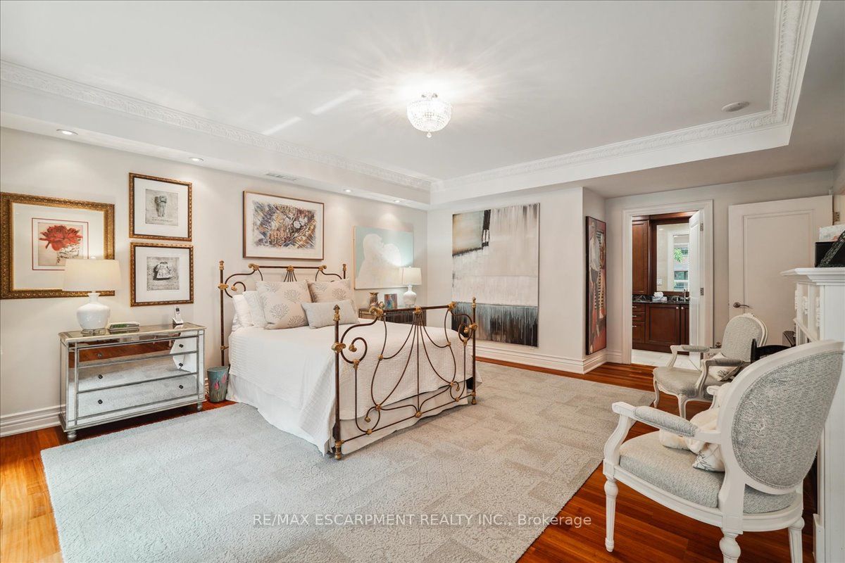 68 Yorkville Ave N 304 Property Photo 15
