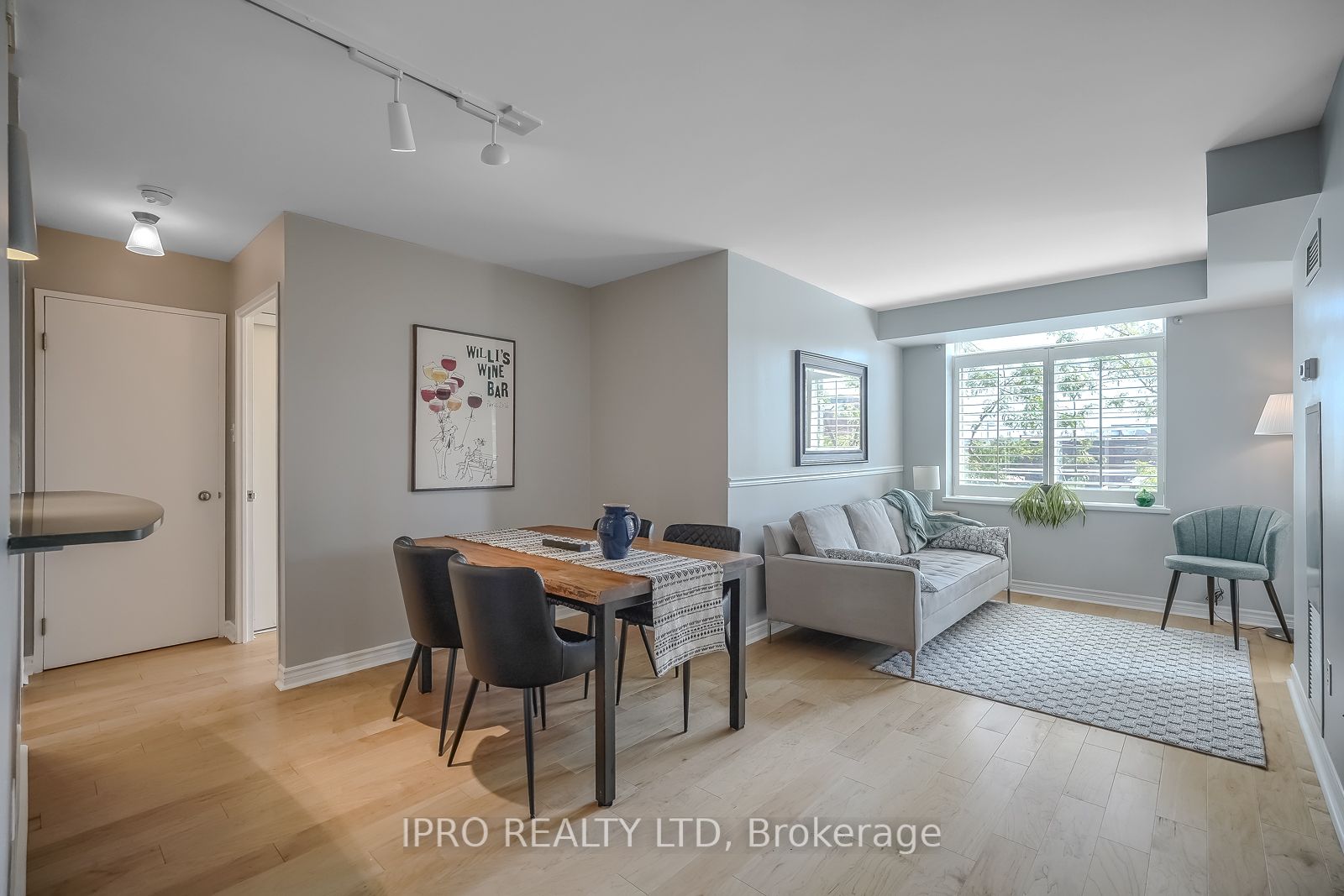 70 Mill St 10 Property Photo 1