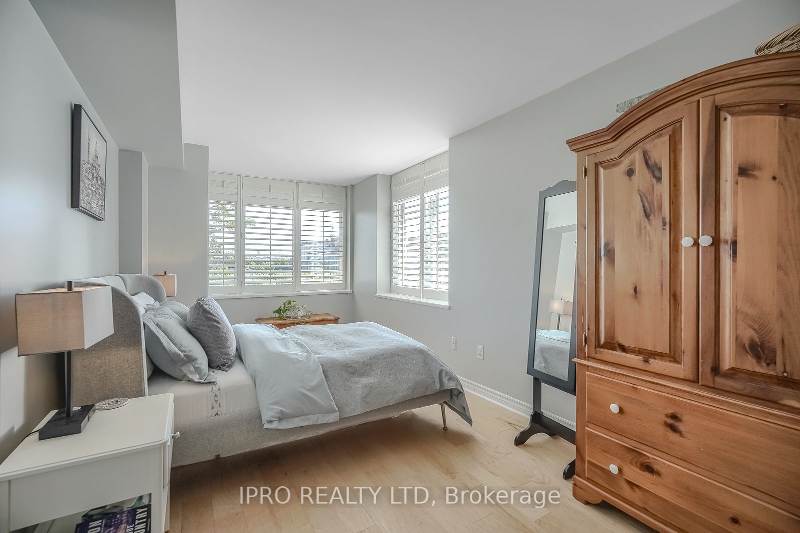 70 Mill St 10 Property Photo 14