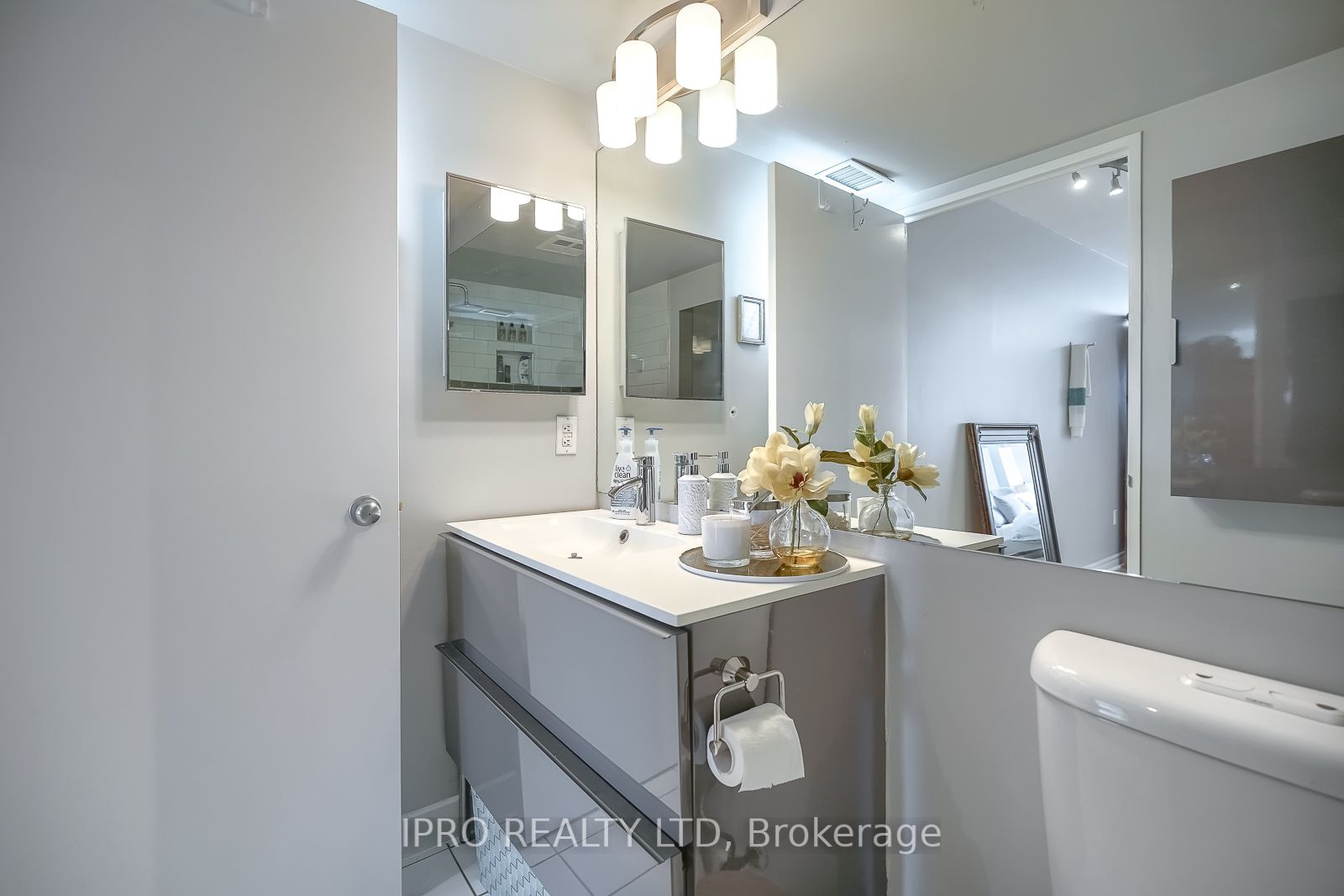70 Mill St 10 Property Photo 19