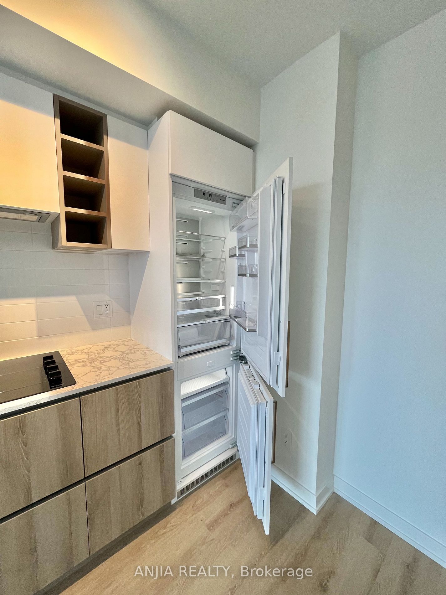 319 Jarvis Unit 4917 St 4917 Property Photo 5
