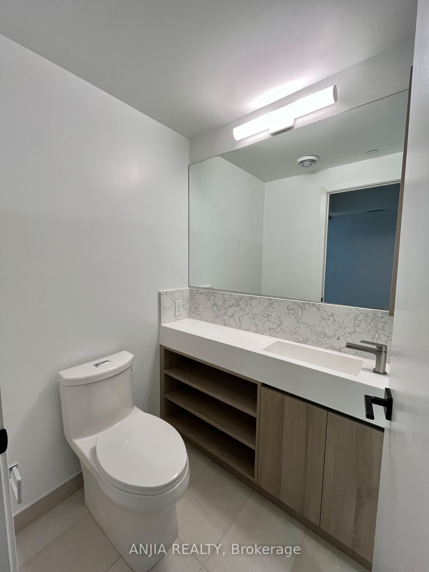 319 Jarvis Unit 4917 St 4917 Property Photo 26
