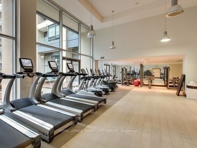 438 King St W 2 Property Photo 30