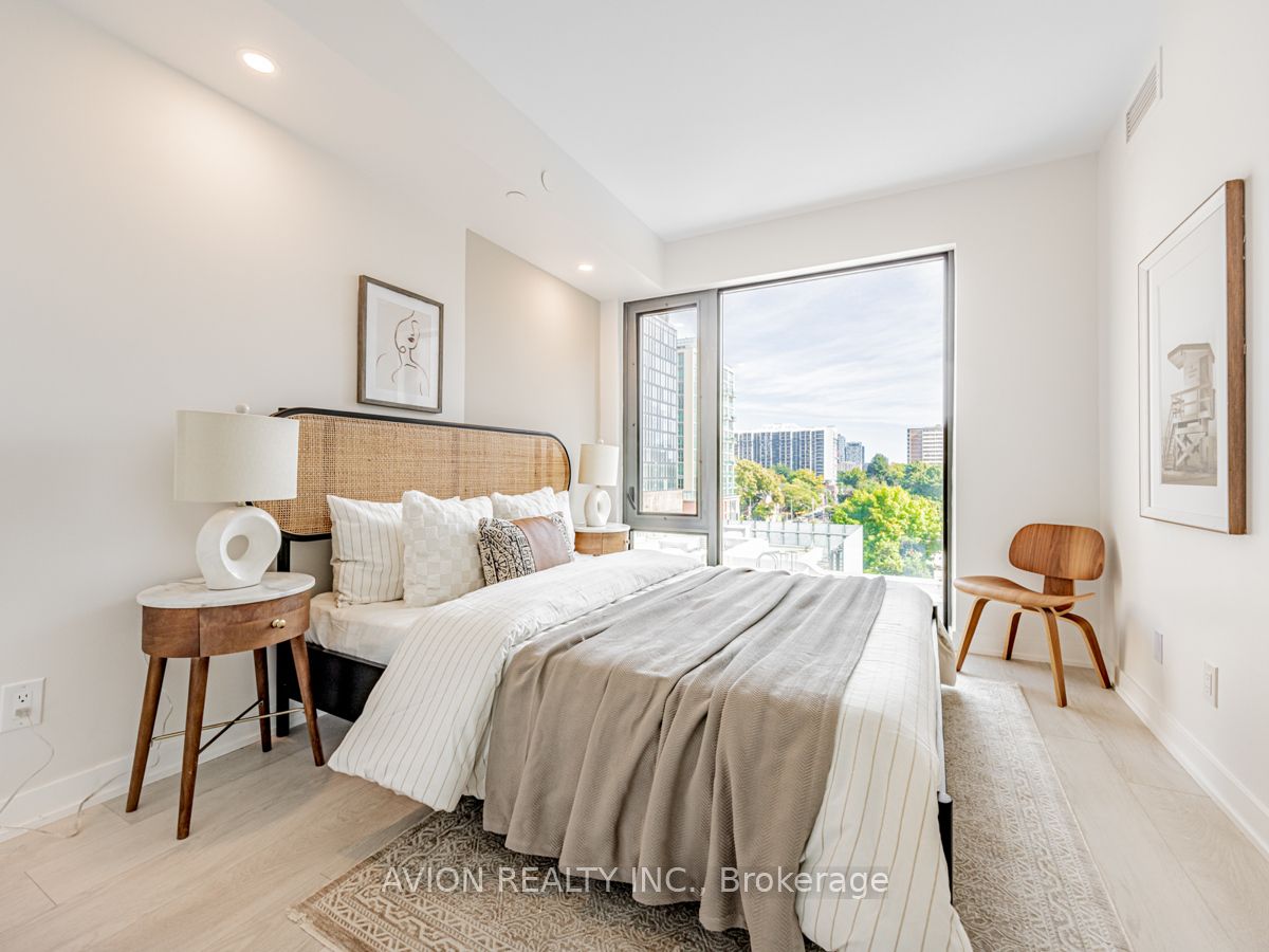 47 Mutual St 5 Property Photo 6
