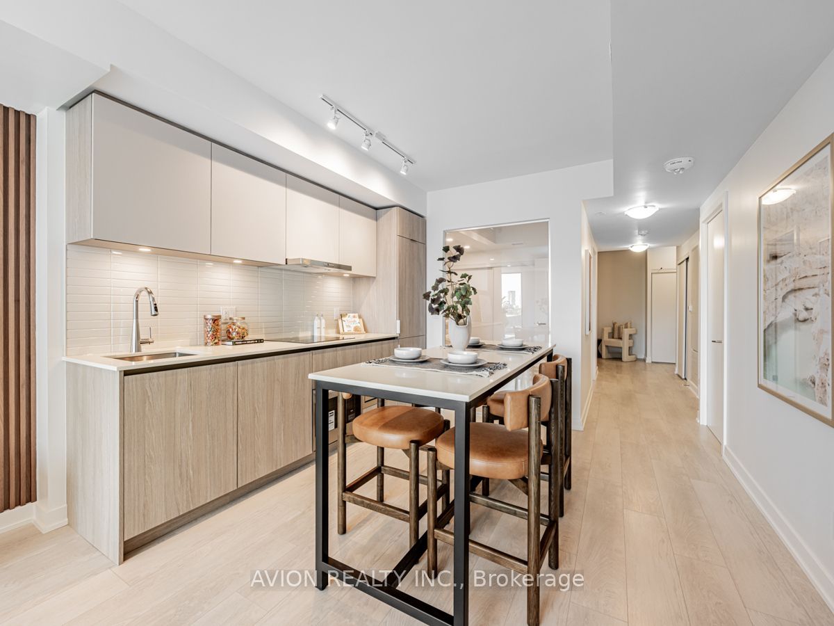 47 Mutual St 5 Property Photo 20