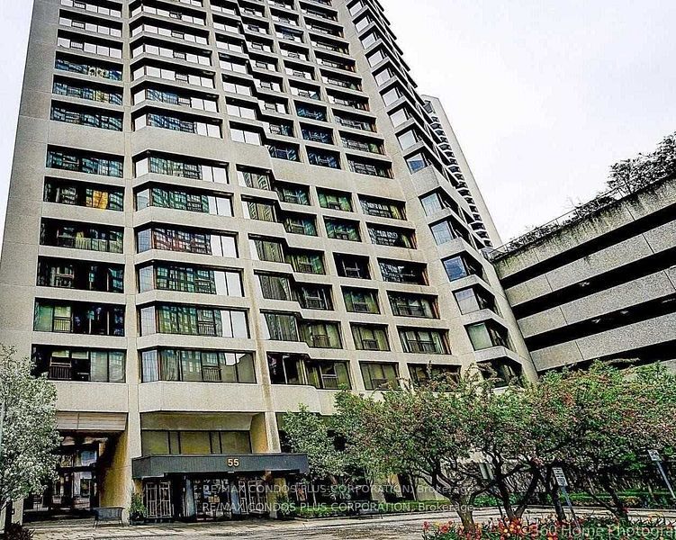 55 Harbour Sq 17 Property Photo 1