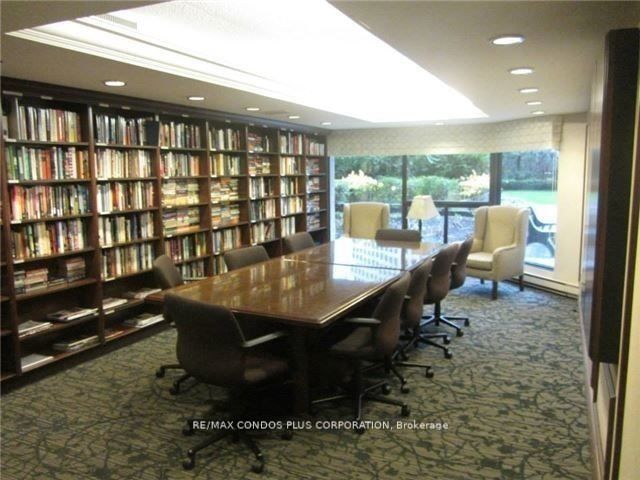 55 Harbour Sq 17 Property Photo 15