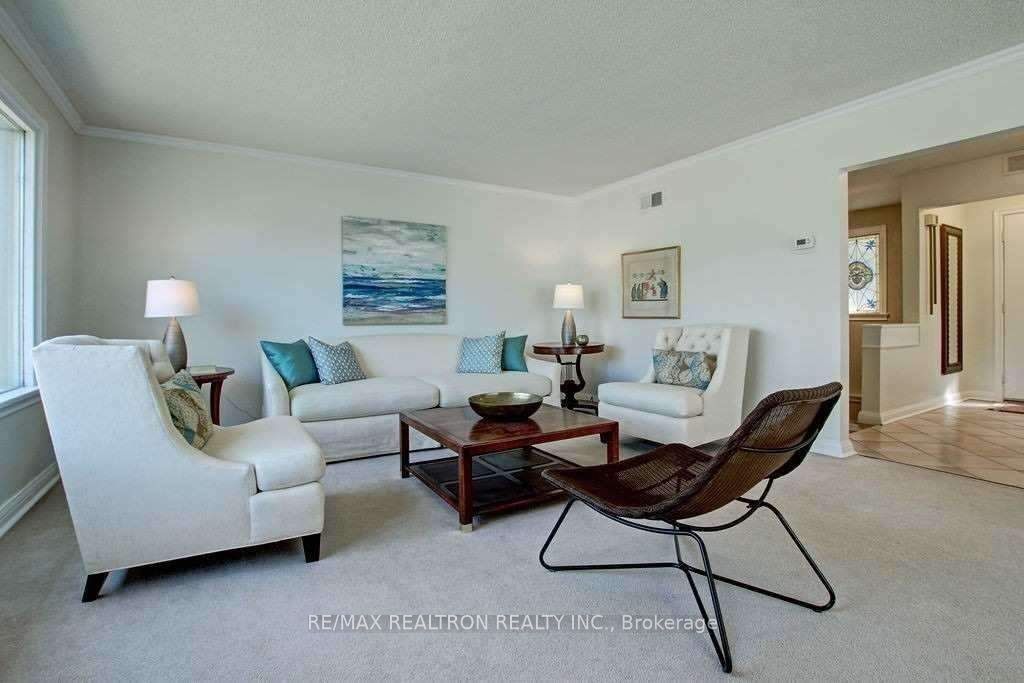 2 Campbell Cres Property Photo 4