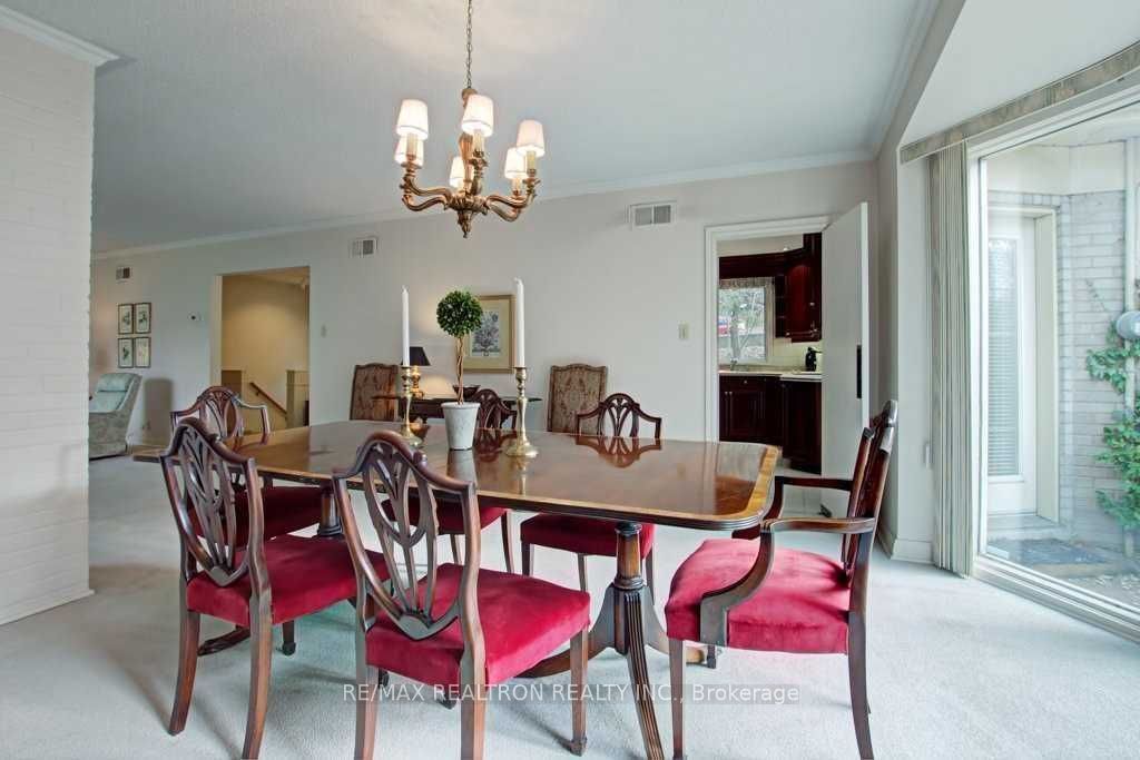 2 Campbell Cres Property Photo 8