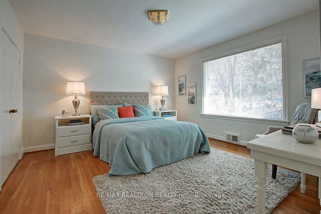 2 Campbell Cres Property Photo 20