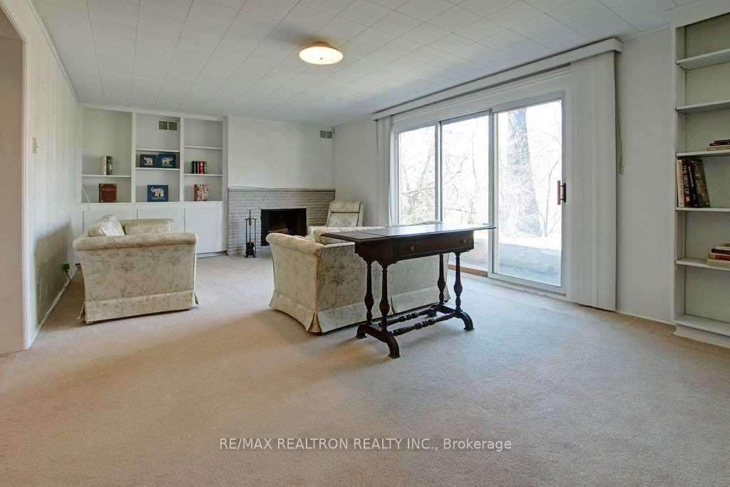 2 Campbell Cres Property Photo 24