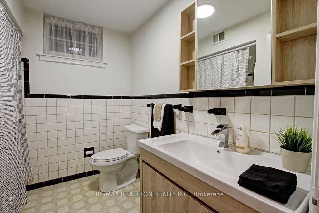 2 Campbell Cres Property Photo 26