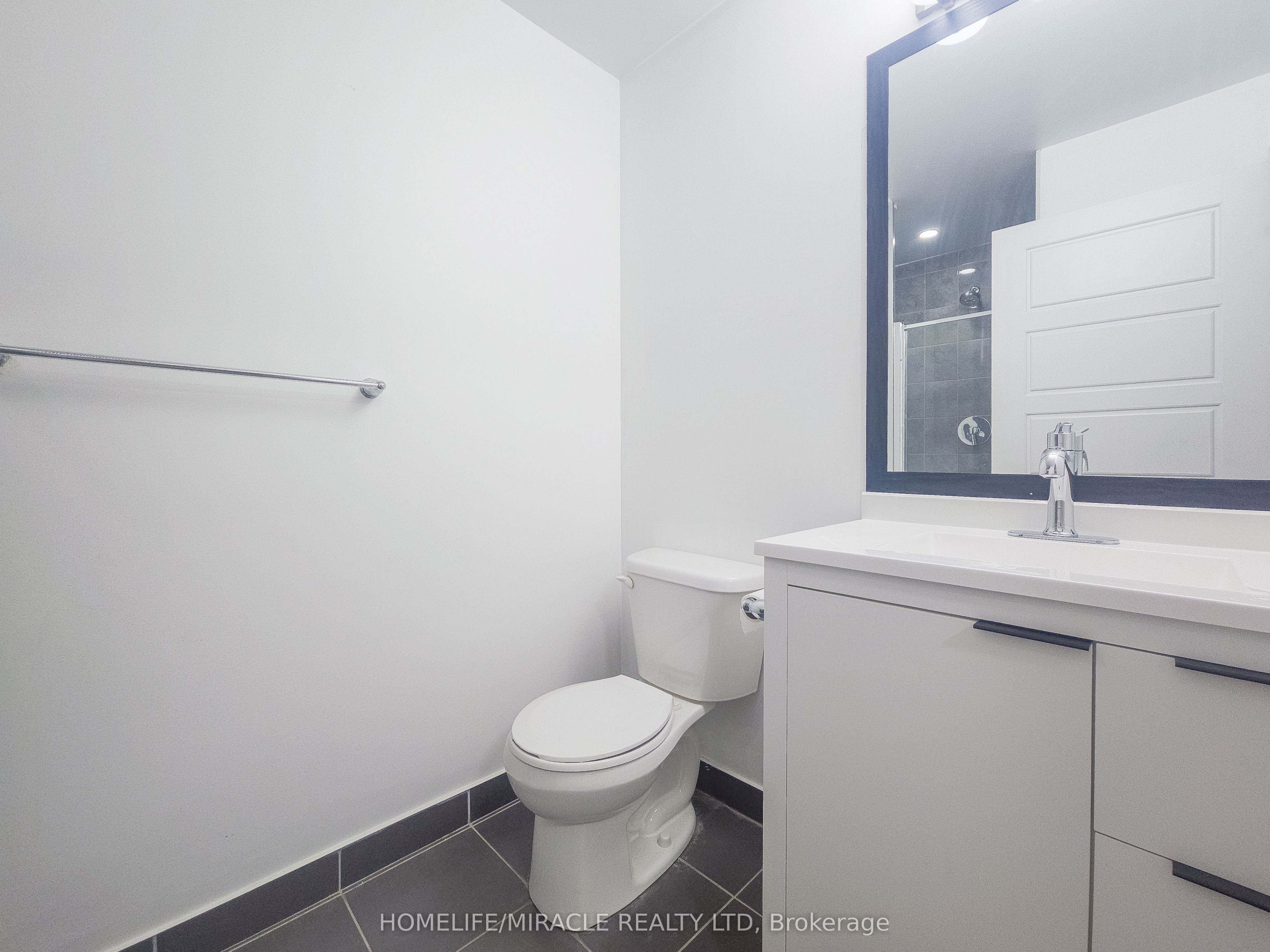 #121 - 7 Kenaston Gardens Property Photo 14