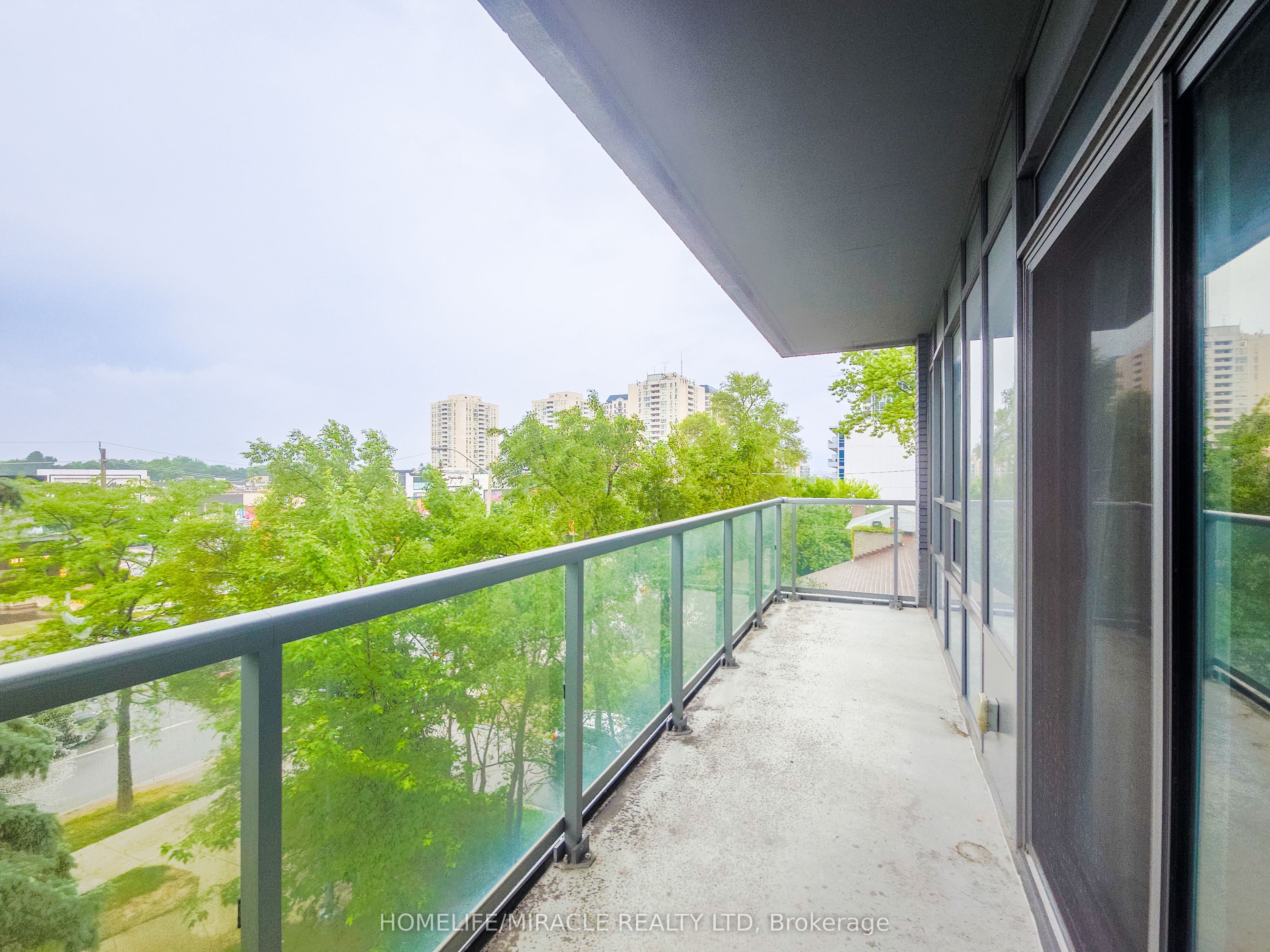 #121 - 7 Kenaston Gardens Property Photo 19