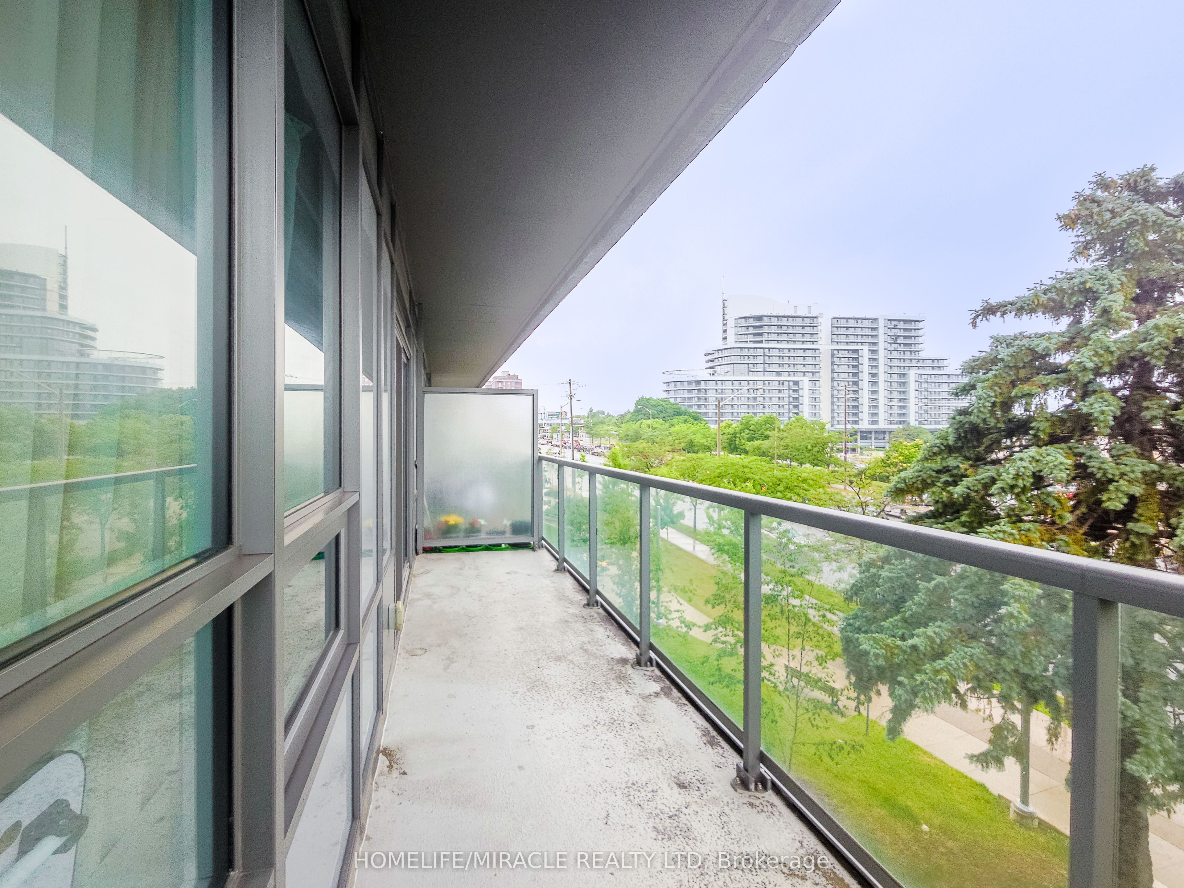 #121 - 7 Kenaston Gardens Property Photo 20