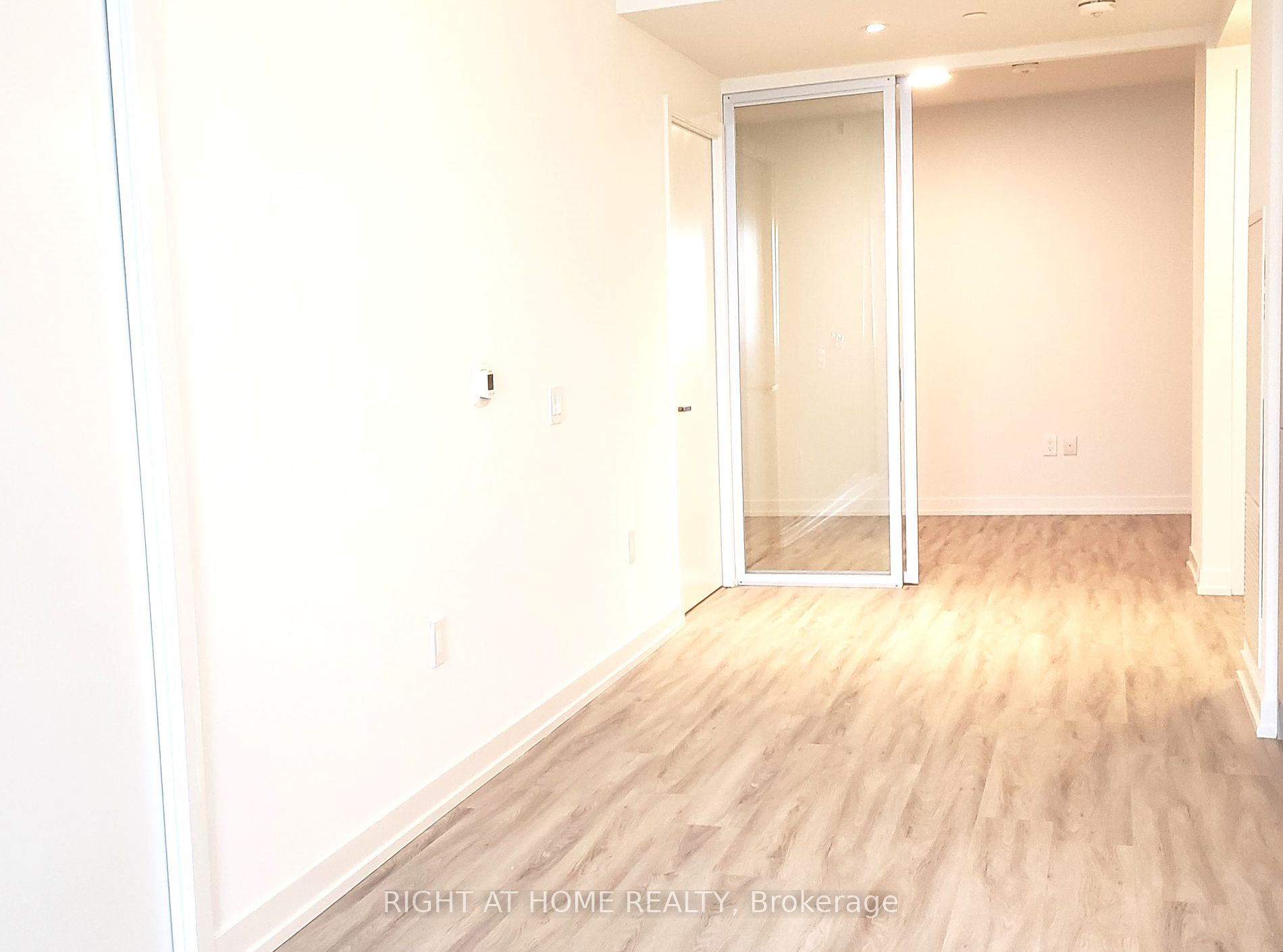55 Cooper St 09 Property Photo 15