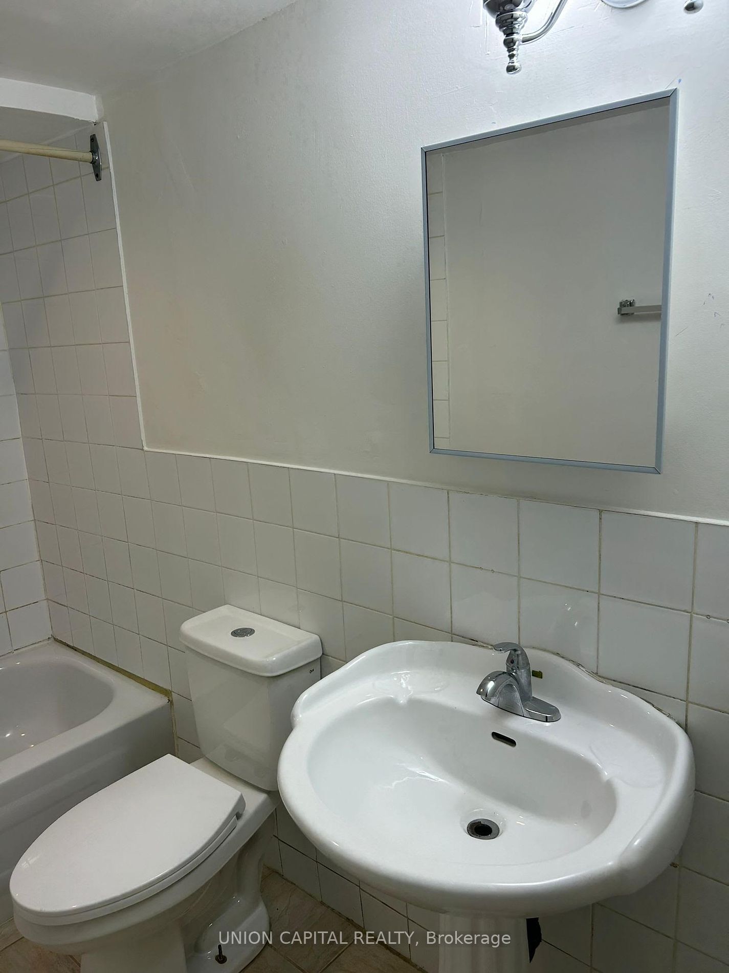 124 Baldwin St Property Photo 8