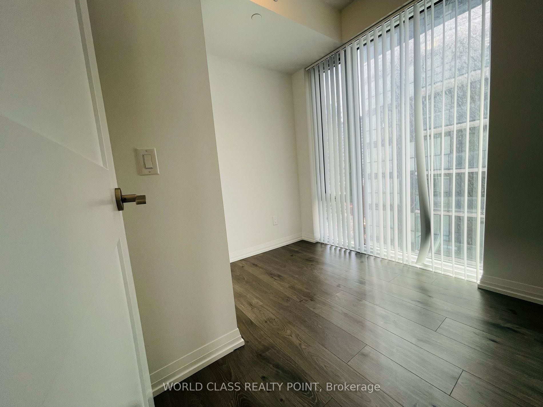 8 Widmer St 2 Property Photo 12