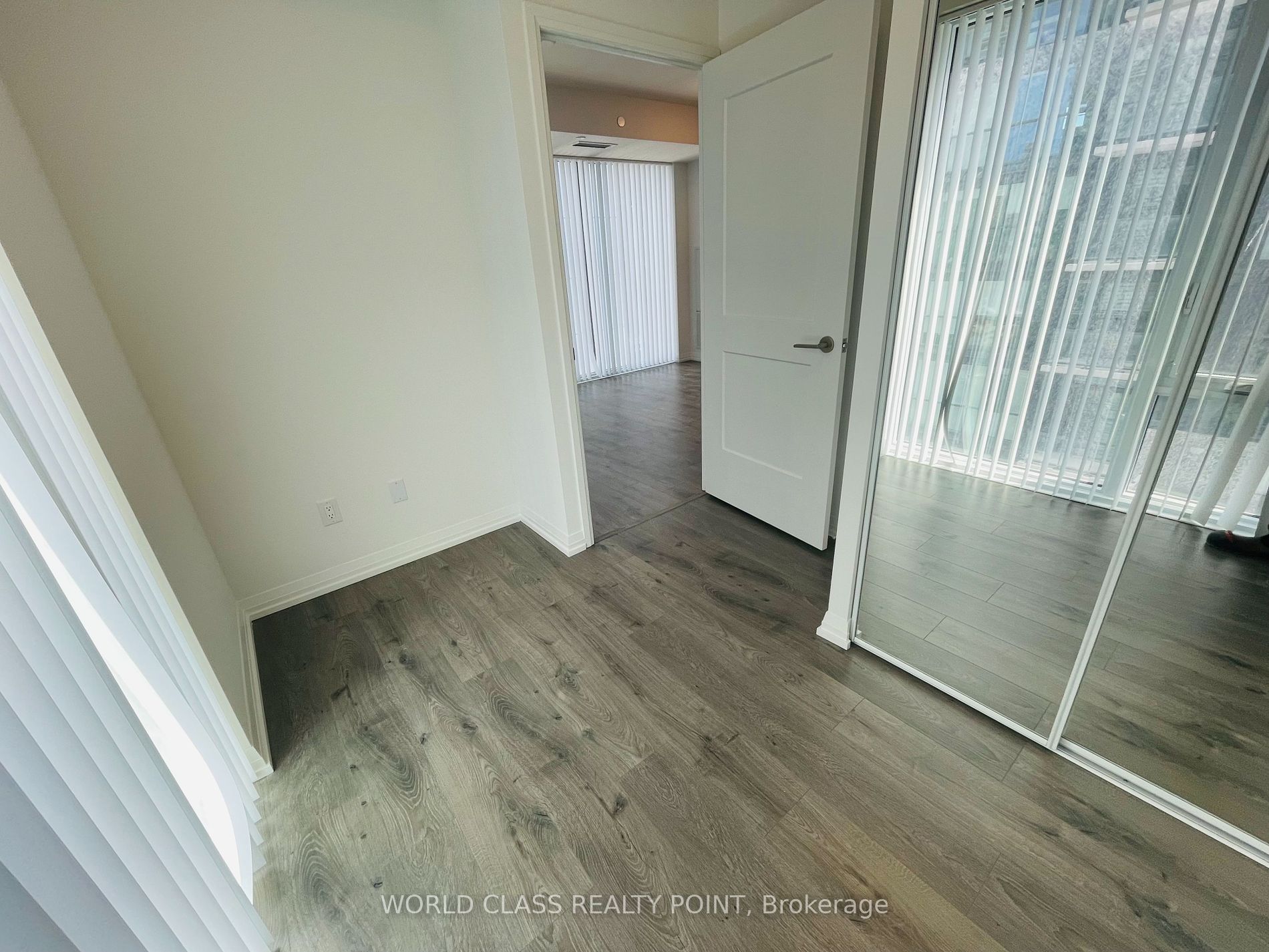 8 Widmer St 2 Property Photo 19