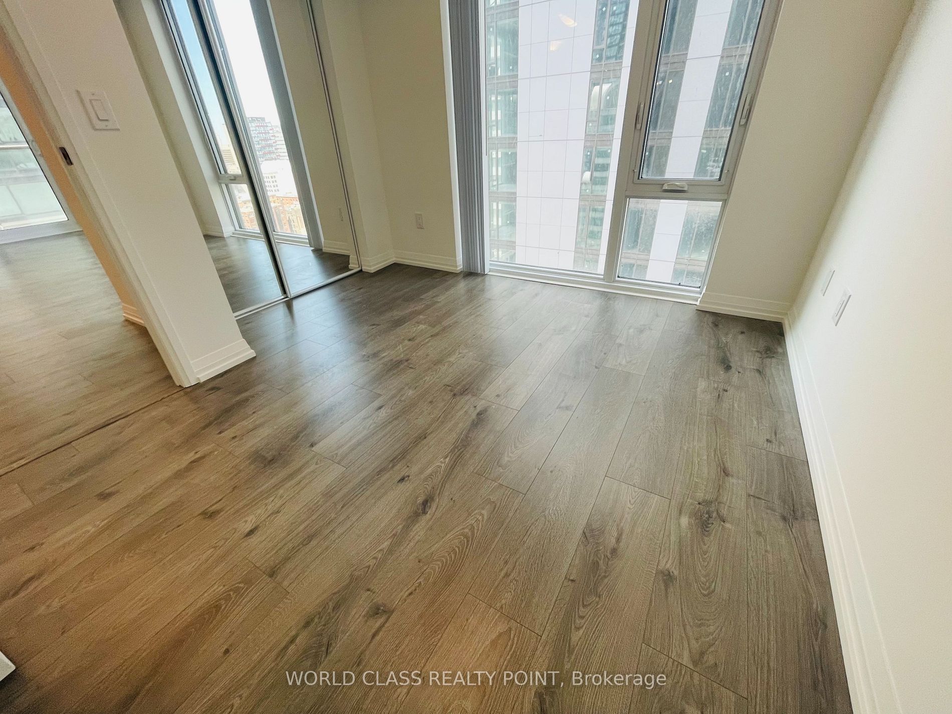 8 Widmer St 2 Property Photo 25