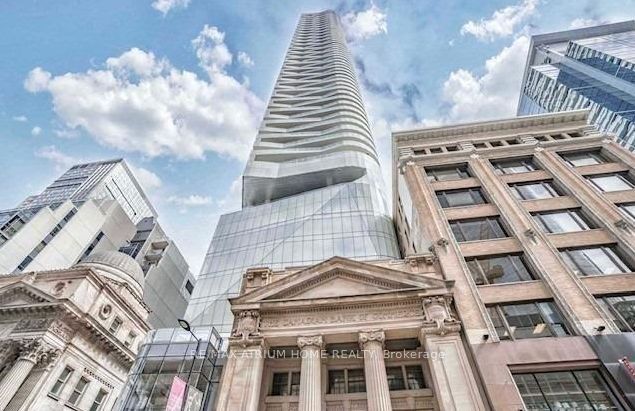 197 Yonge St 11 Property Photo 1