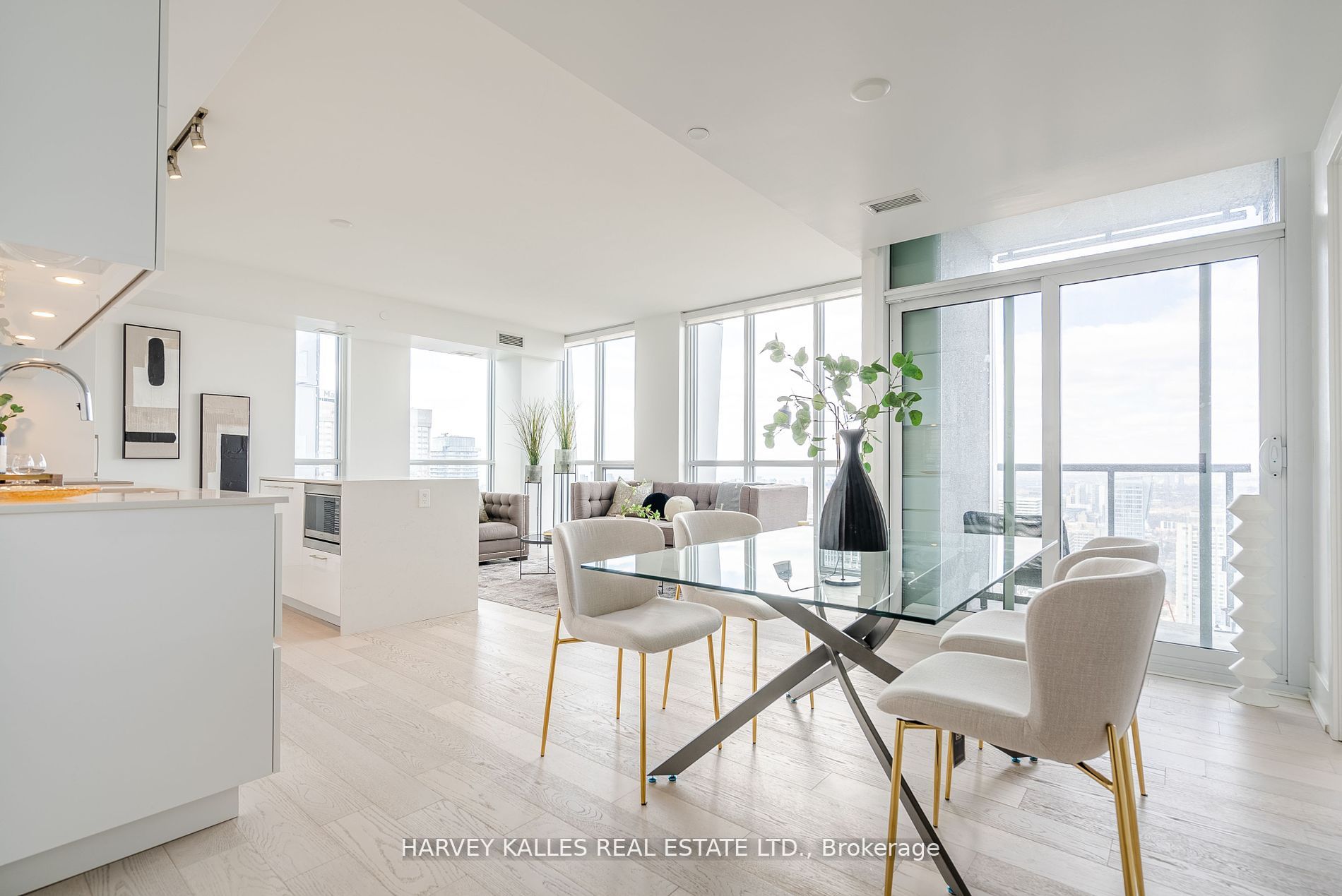 1 Yorkville Ave 01 Property Photo 1