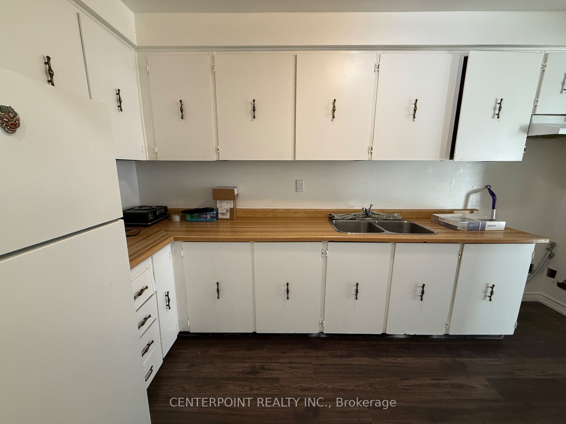 5511 Yonge St Property Photo 9