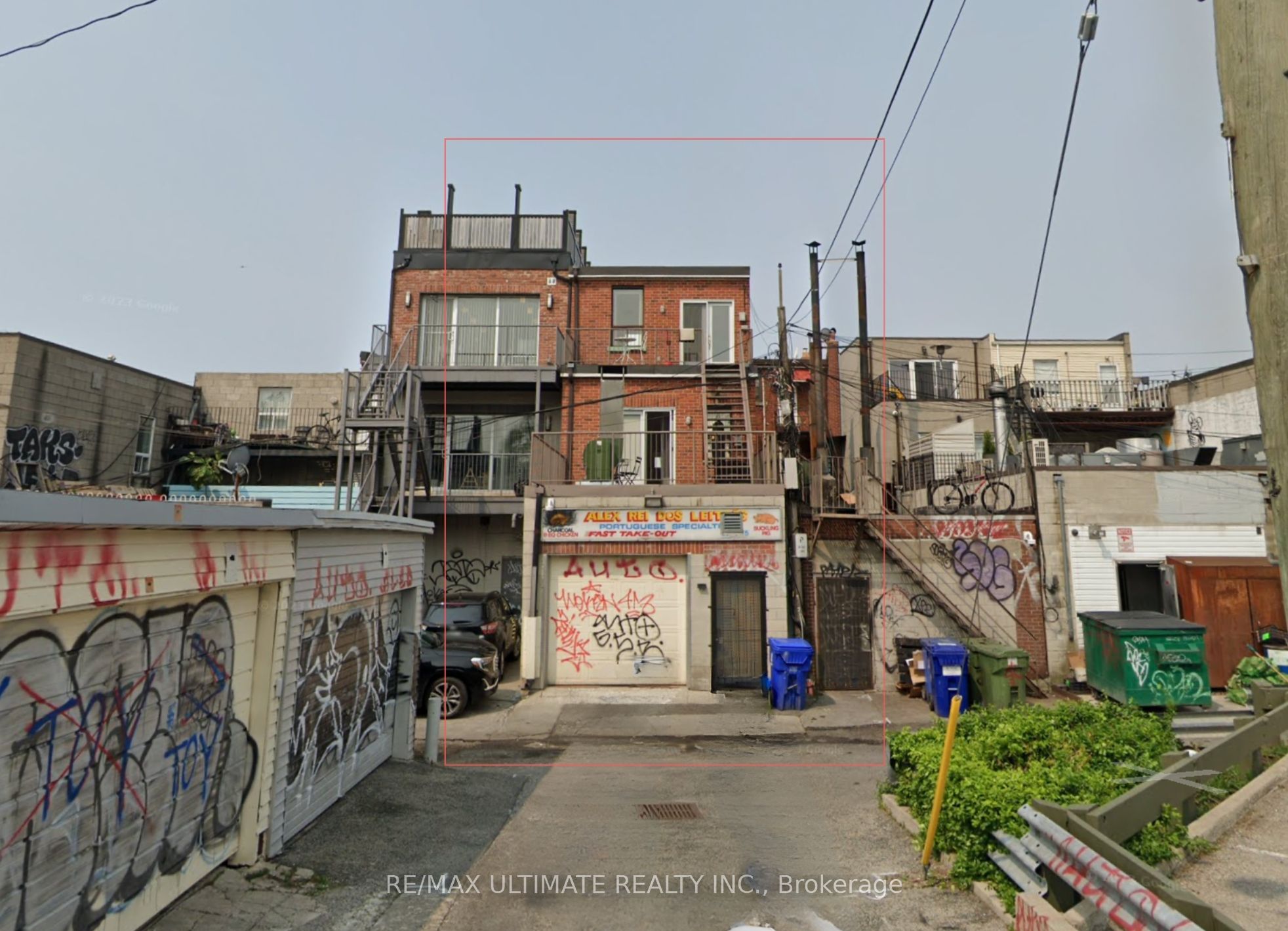 217 Ossington Avenue Property Photo 11