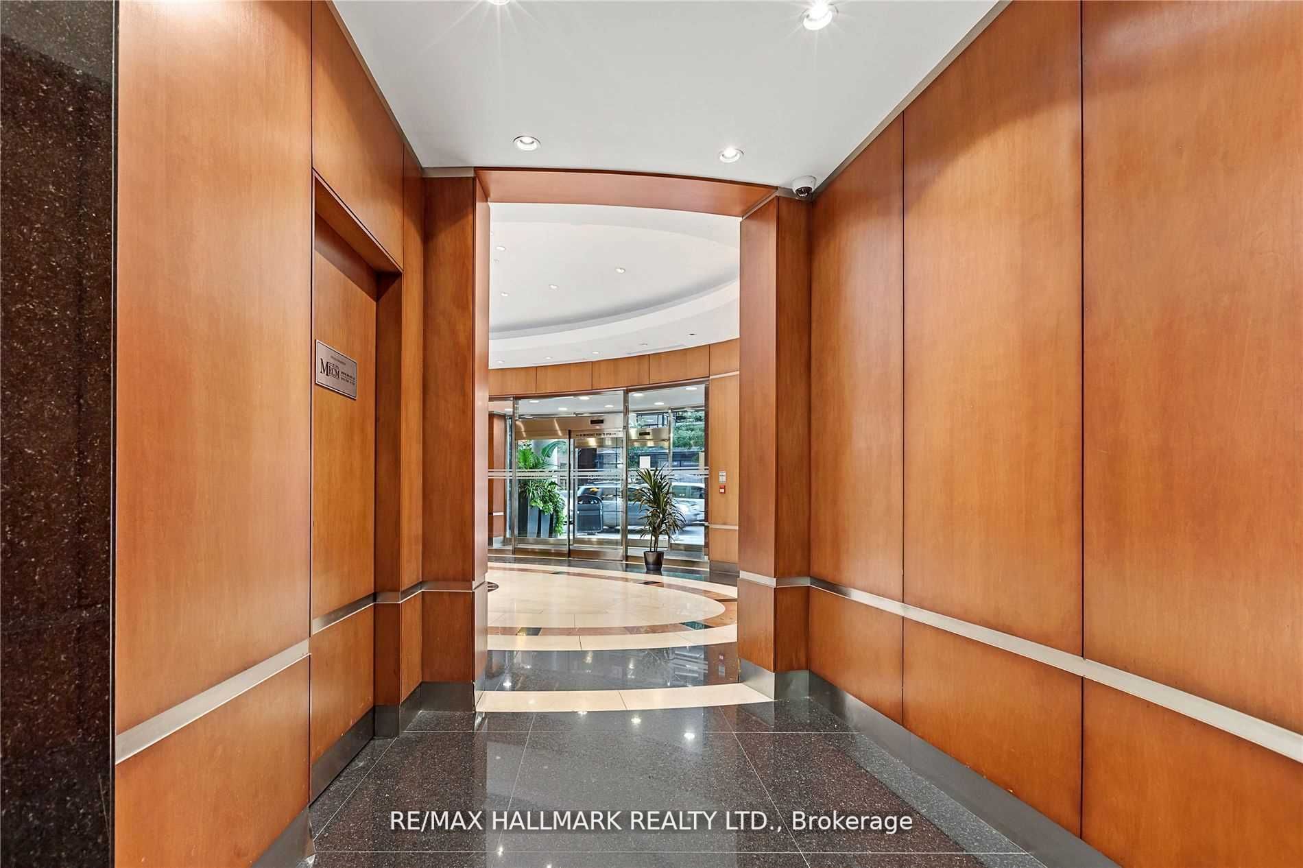 #505 - 1121 Bay Street Property Photo 3