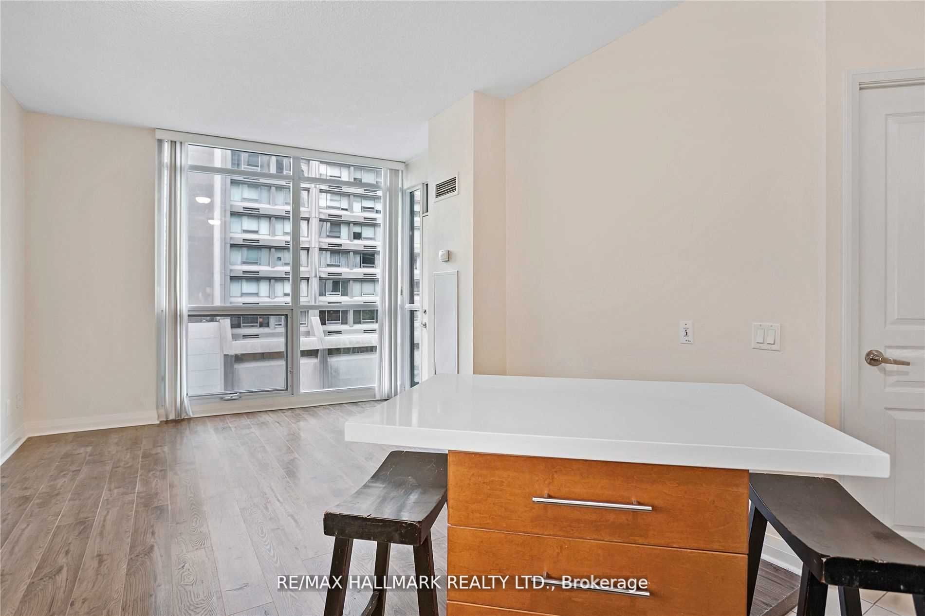 #505 - 1121 Bay Street Property Photo 8