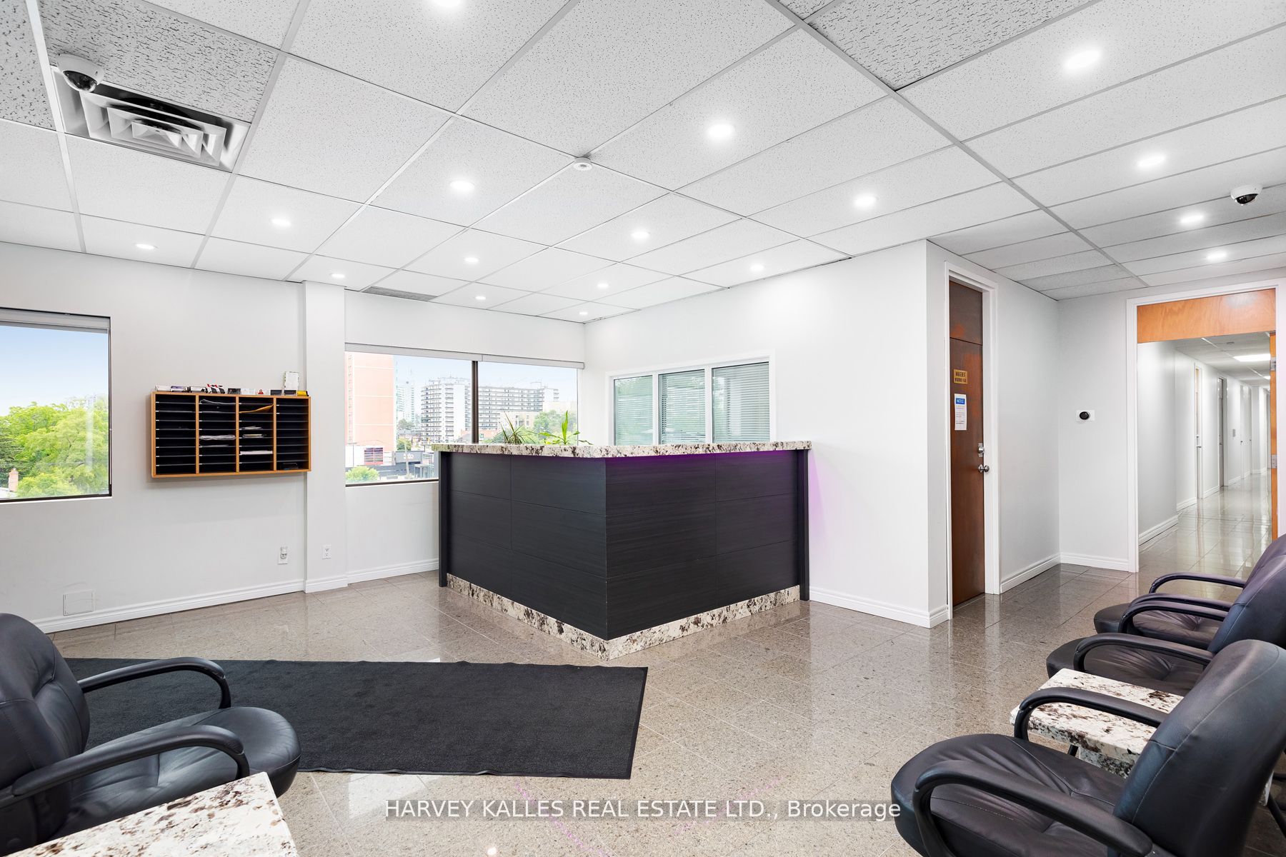 #306a - 6013 Yonge Street Property Photo 5