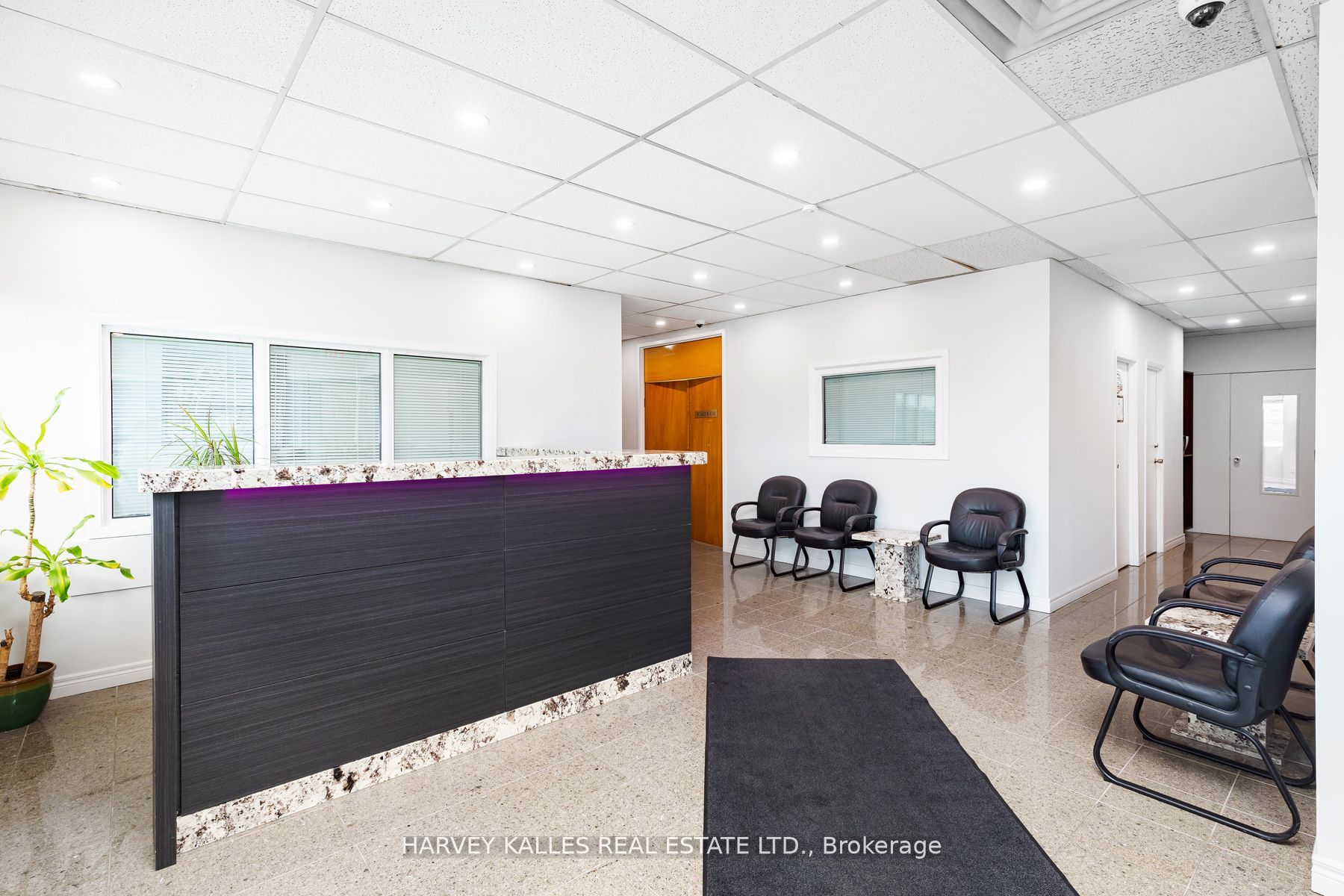 #306a - 6013 Yonge Street Property Photo 6