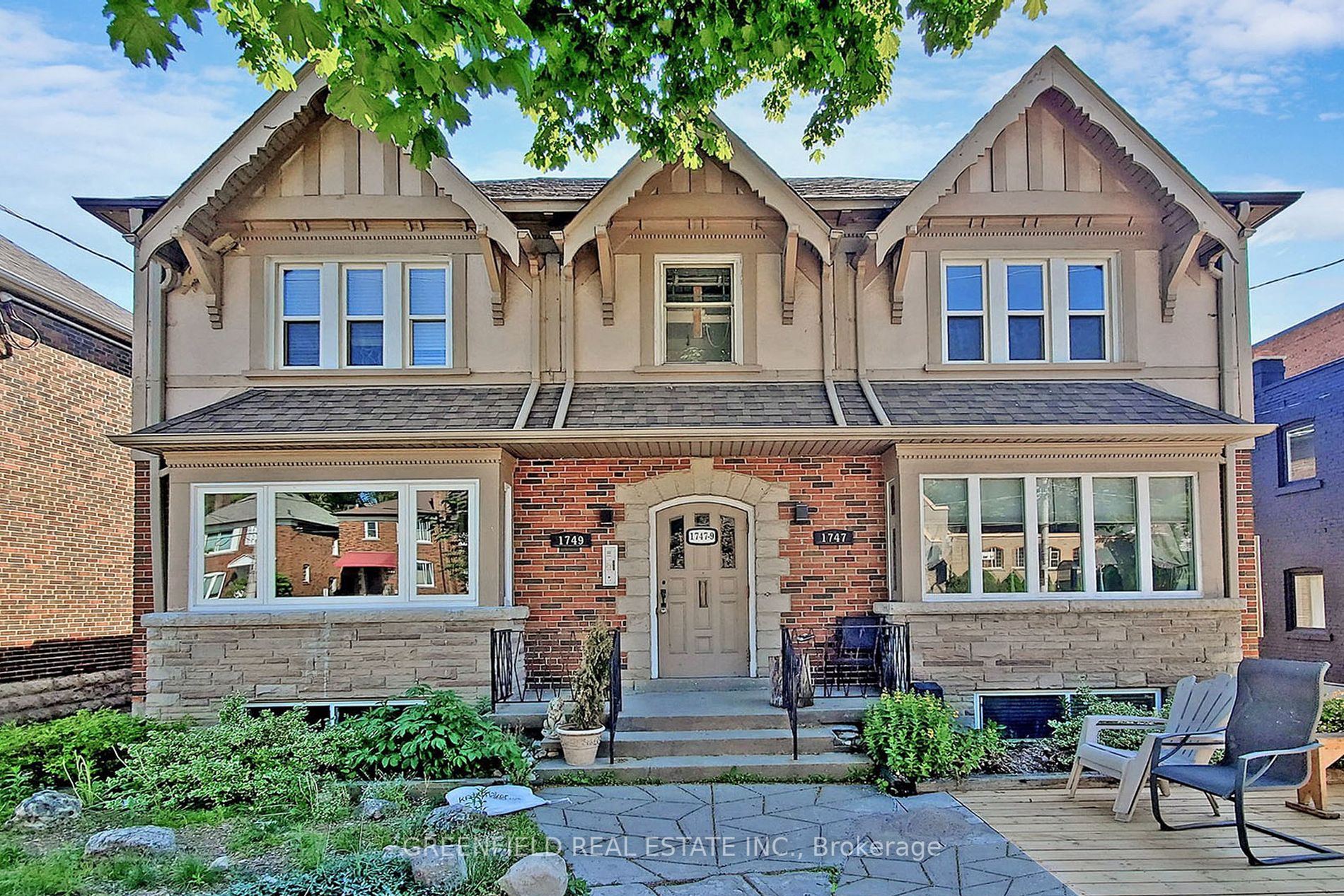 1749 Bayview Ave Property Photo