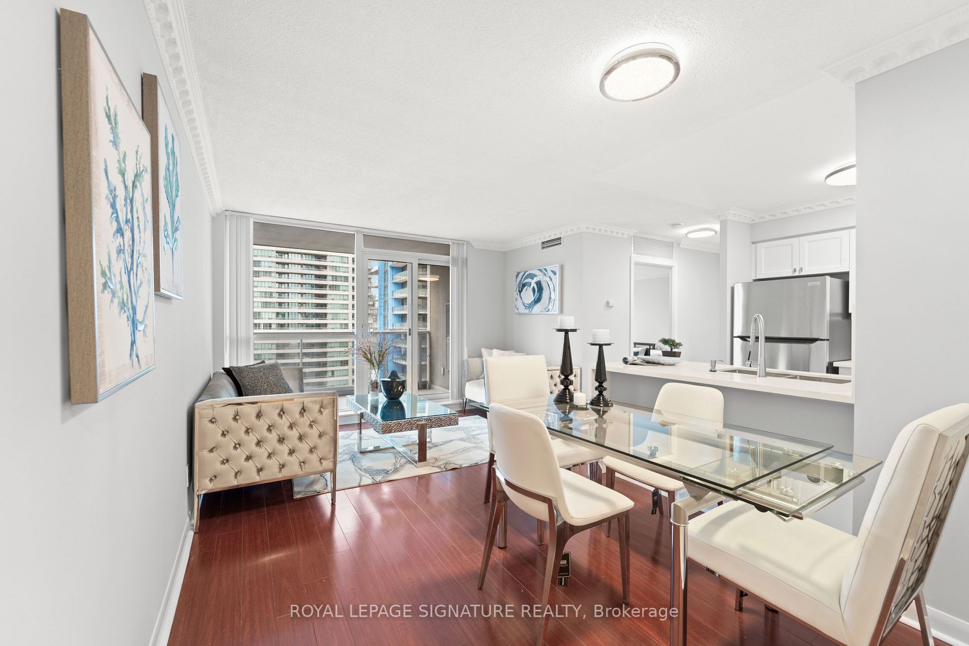 4968 Yonge St 09 Property Photo