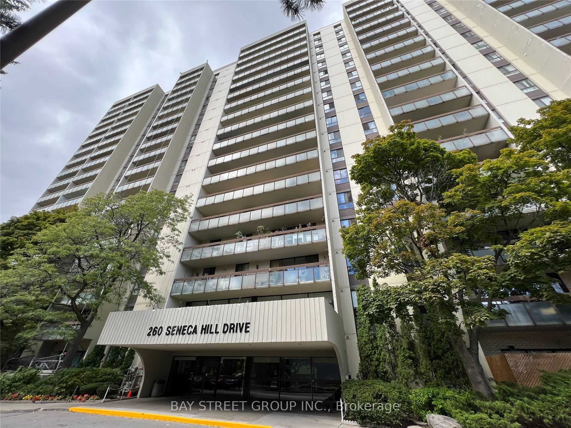 260 Seneca Hill Dr 09 Property Photo