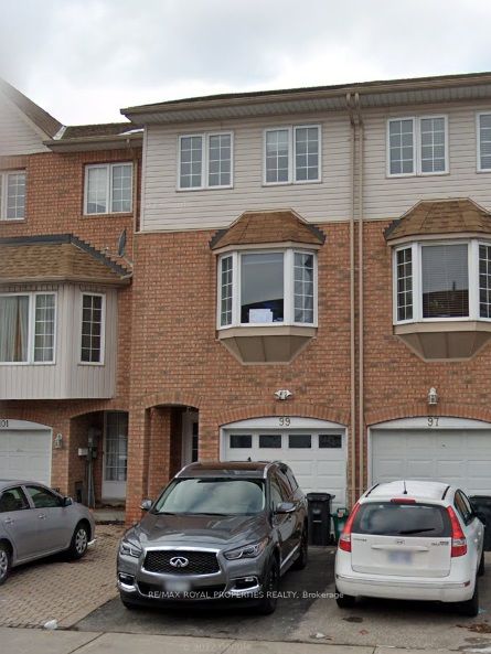 99 Sufi Cres Property Photo