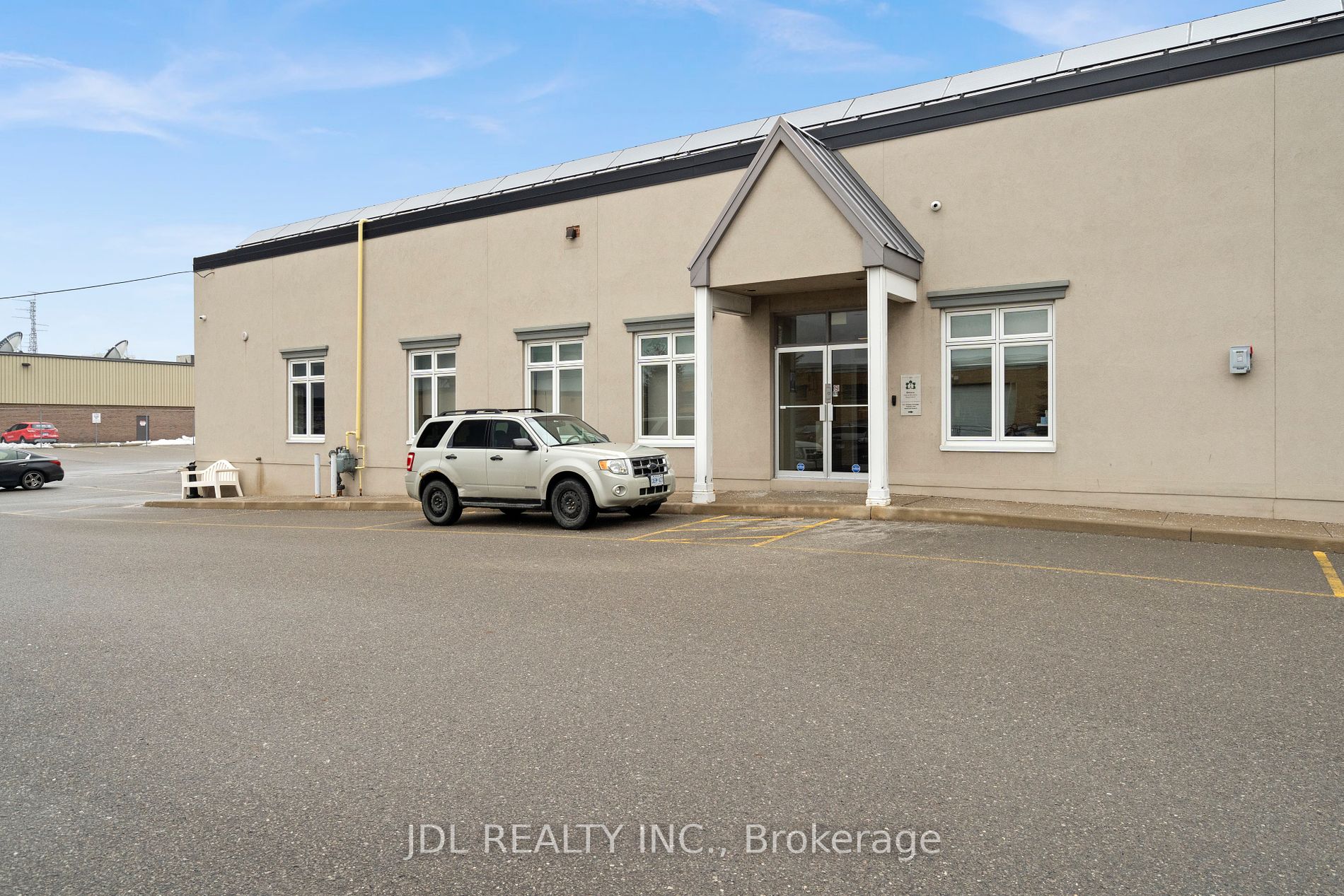 20 Upjohn Rd Property Photo 2