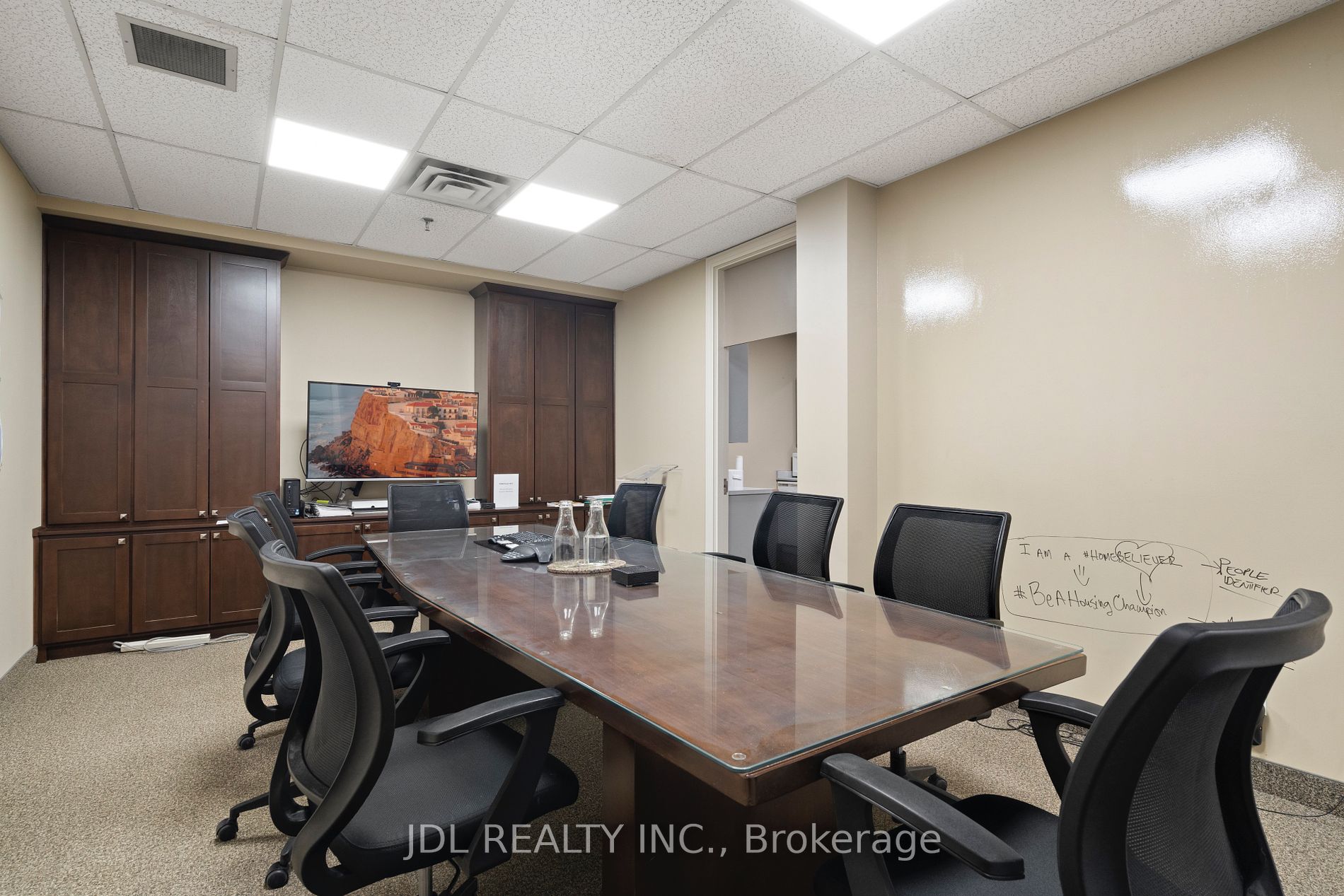 20 Upjohn Rd Property Photo 8