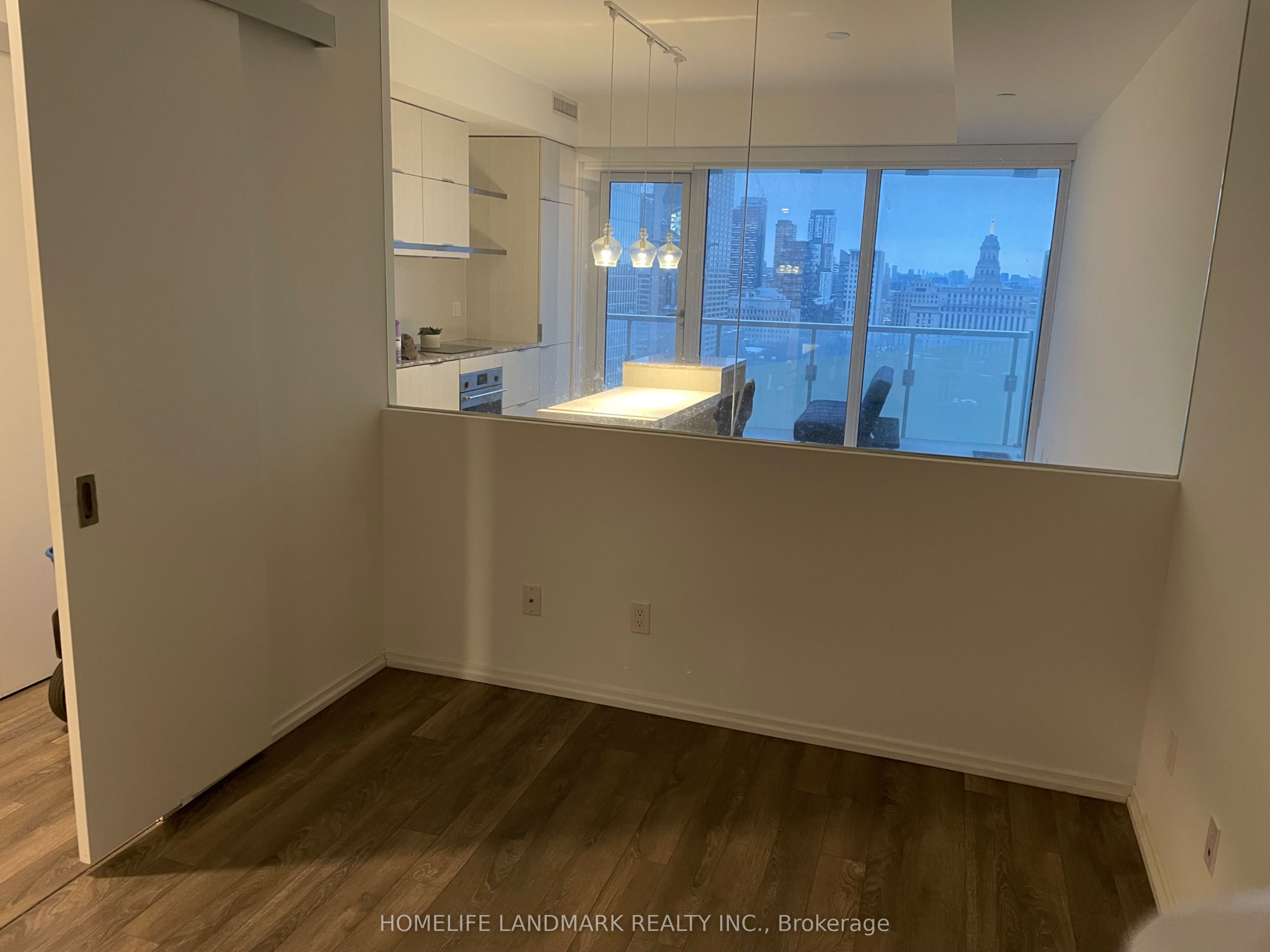 #1611 - 197 Yonge Street Property Photo 10