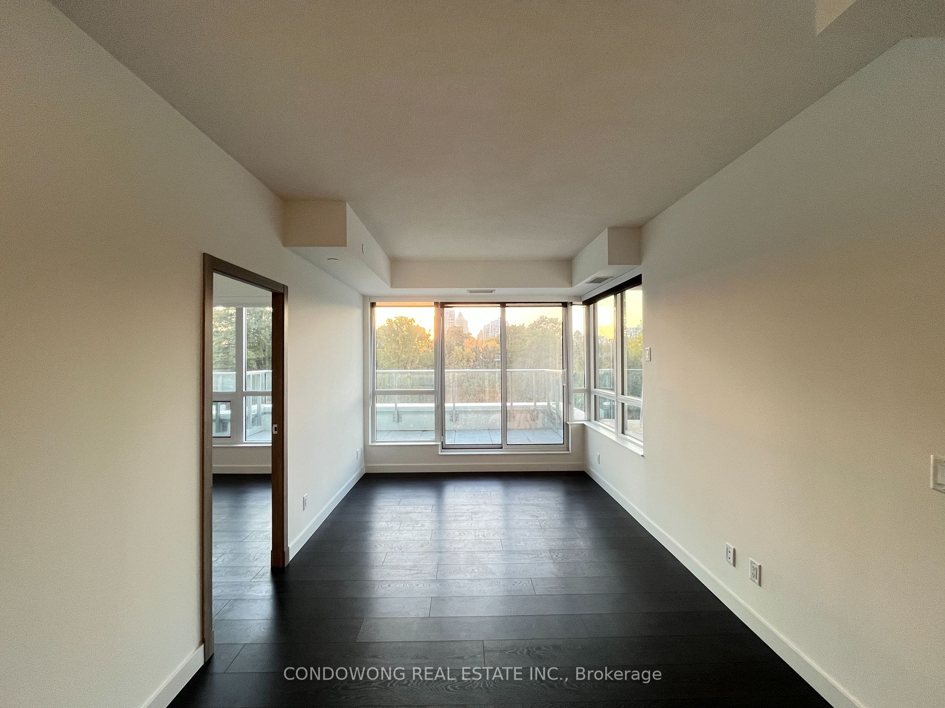 25 Mcmahon Dr 8 Property Photo 1