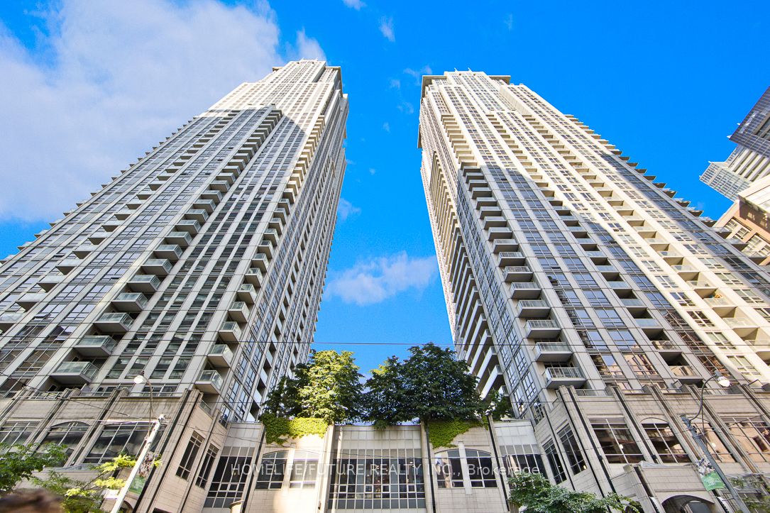 #4211 - 763 Bay Street Property Photo 1